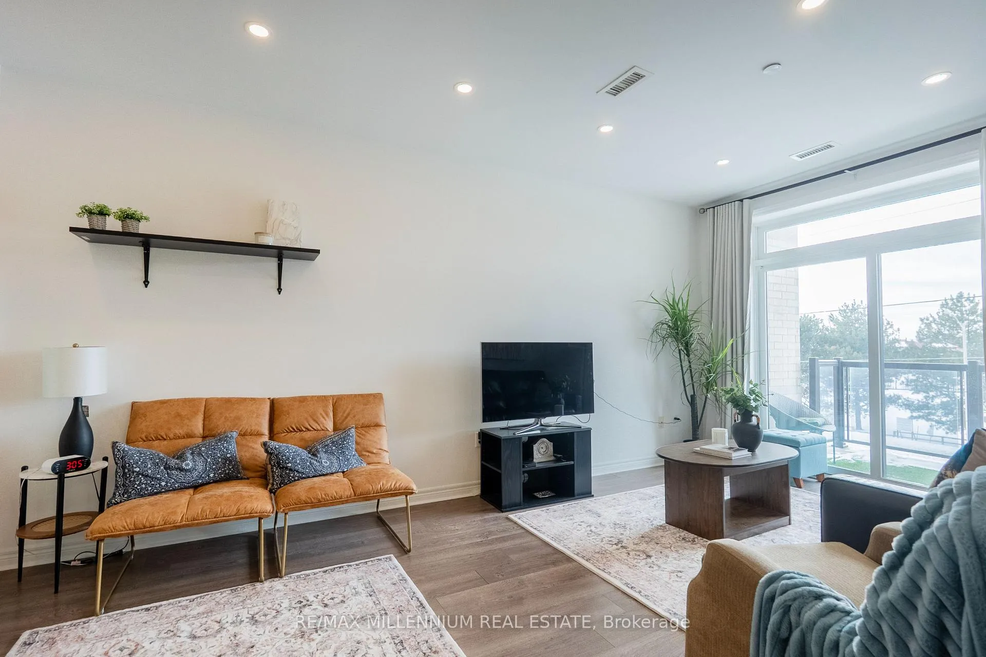 Photo 19 of Unit 323, 7325 Markham Road, Markham, Cedarwood — HOMEH