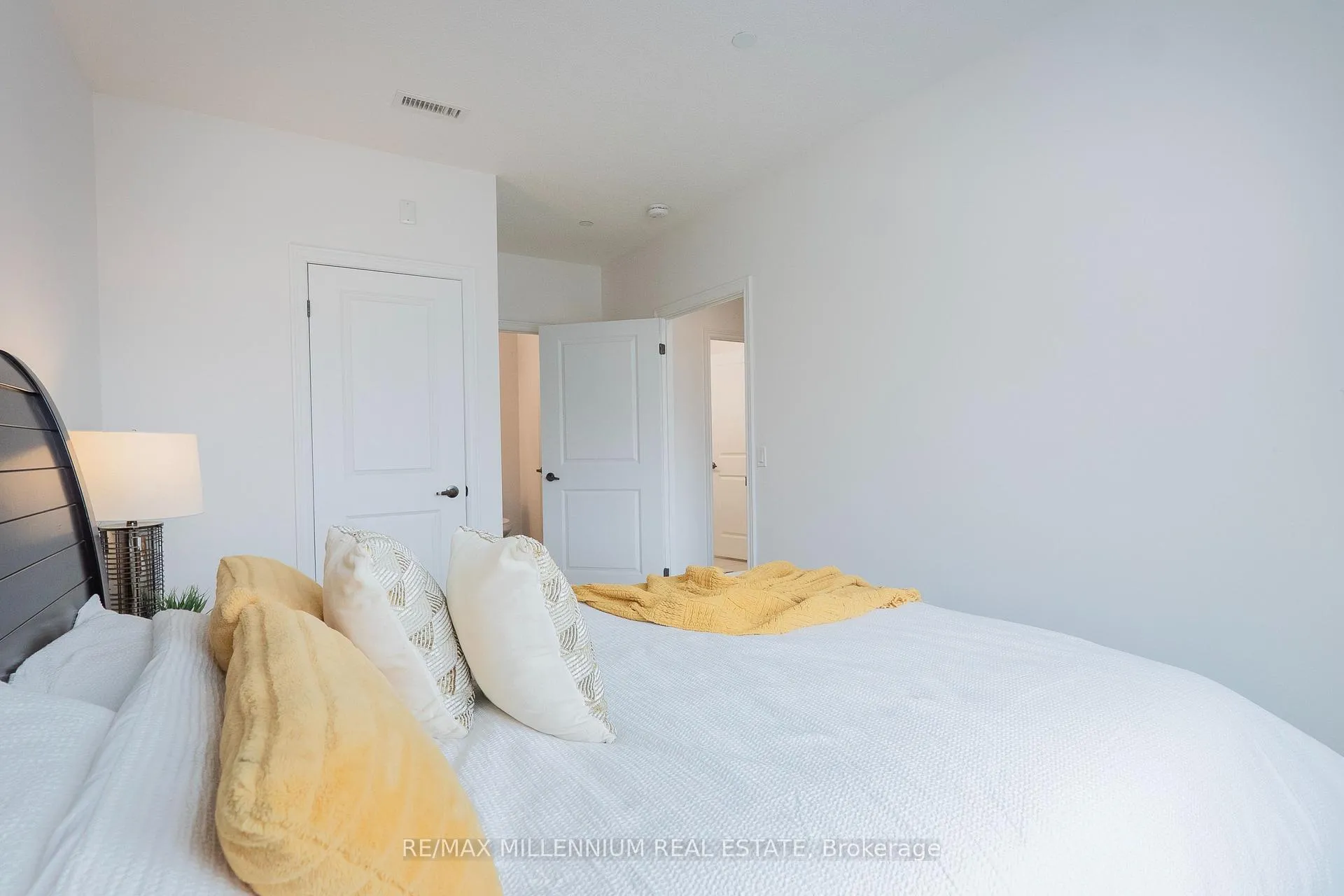 Photo 25 of Unit 323, 7325 Markham Road, Markham, Cedarwood — HOMEH