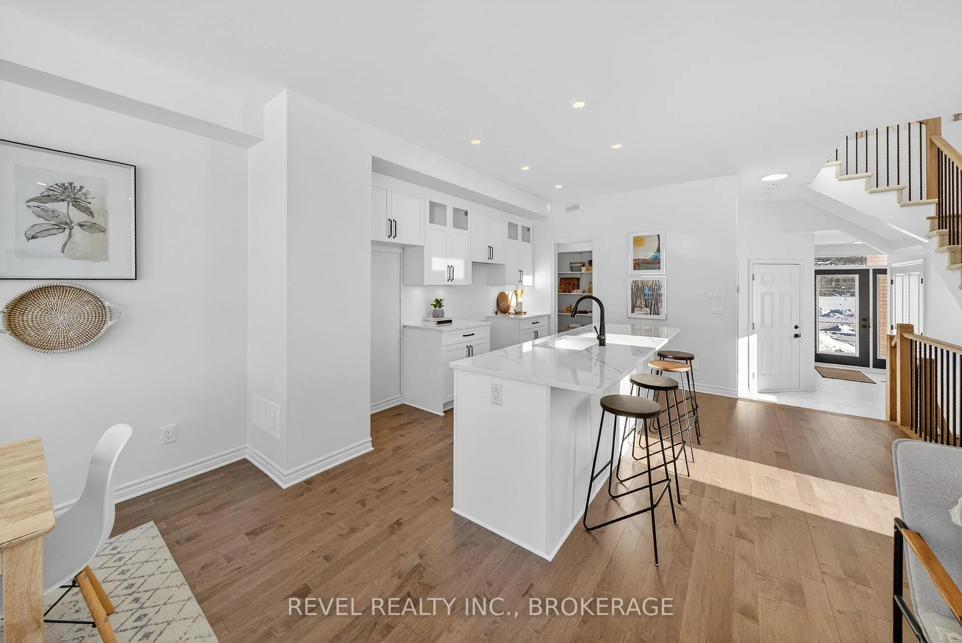 Photo 8 of 322 Dockside Drive, Kingston, Kingston East (Incl Barret Crt) — HOMEH