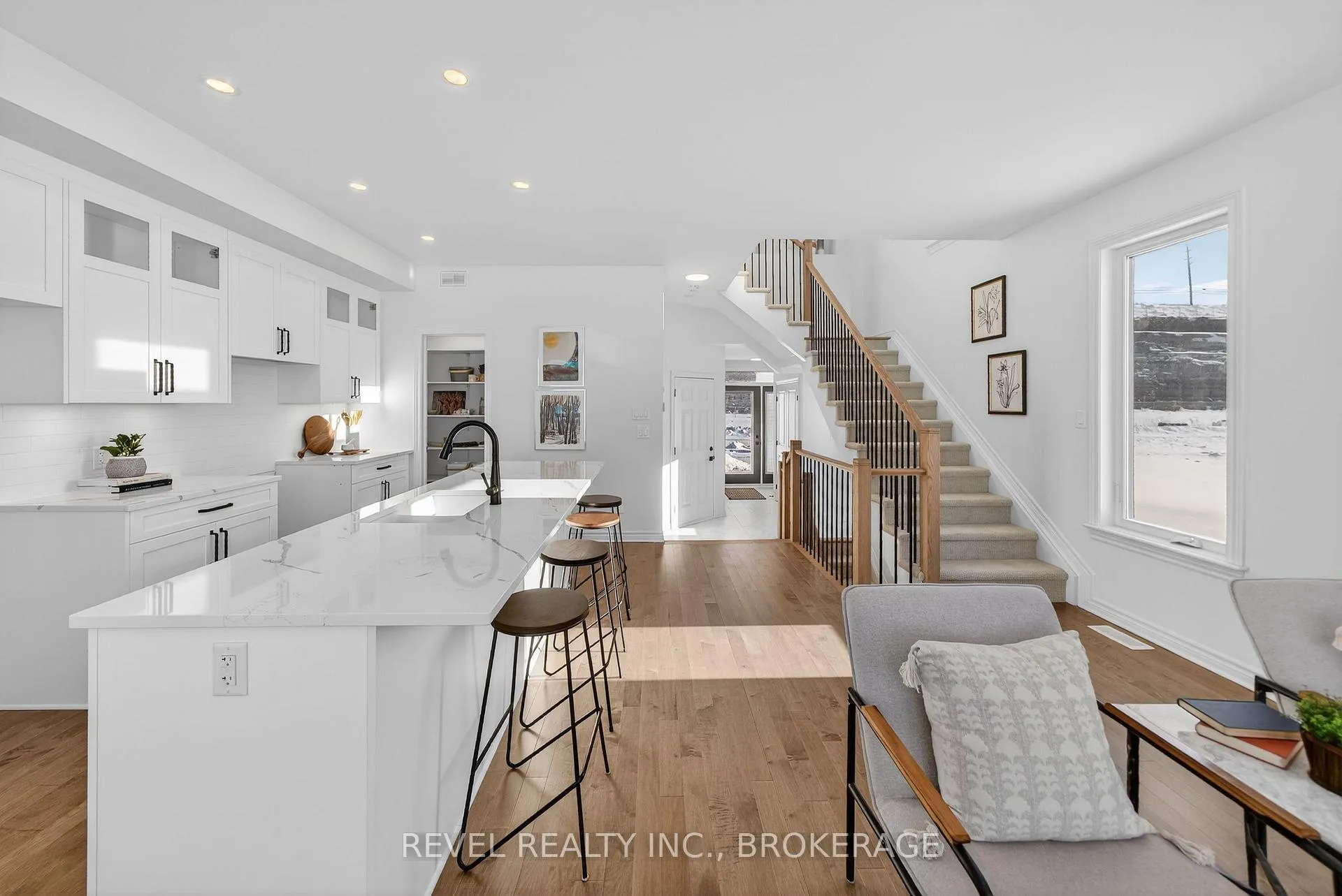 Photo 9 of 322 Dockside Drive, Kingston, Kingston East (Incl Barret Crt) — HOMEH