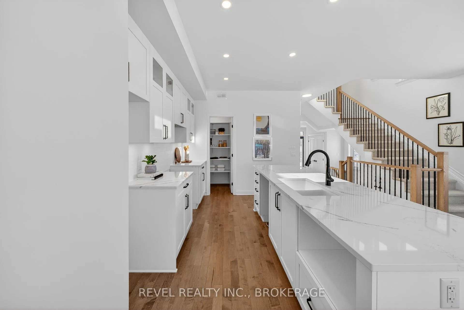 Photo 10 of 322 Dockside Drive, Kingston, Kingston East (Incl Barret Crt) — HOMEH