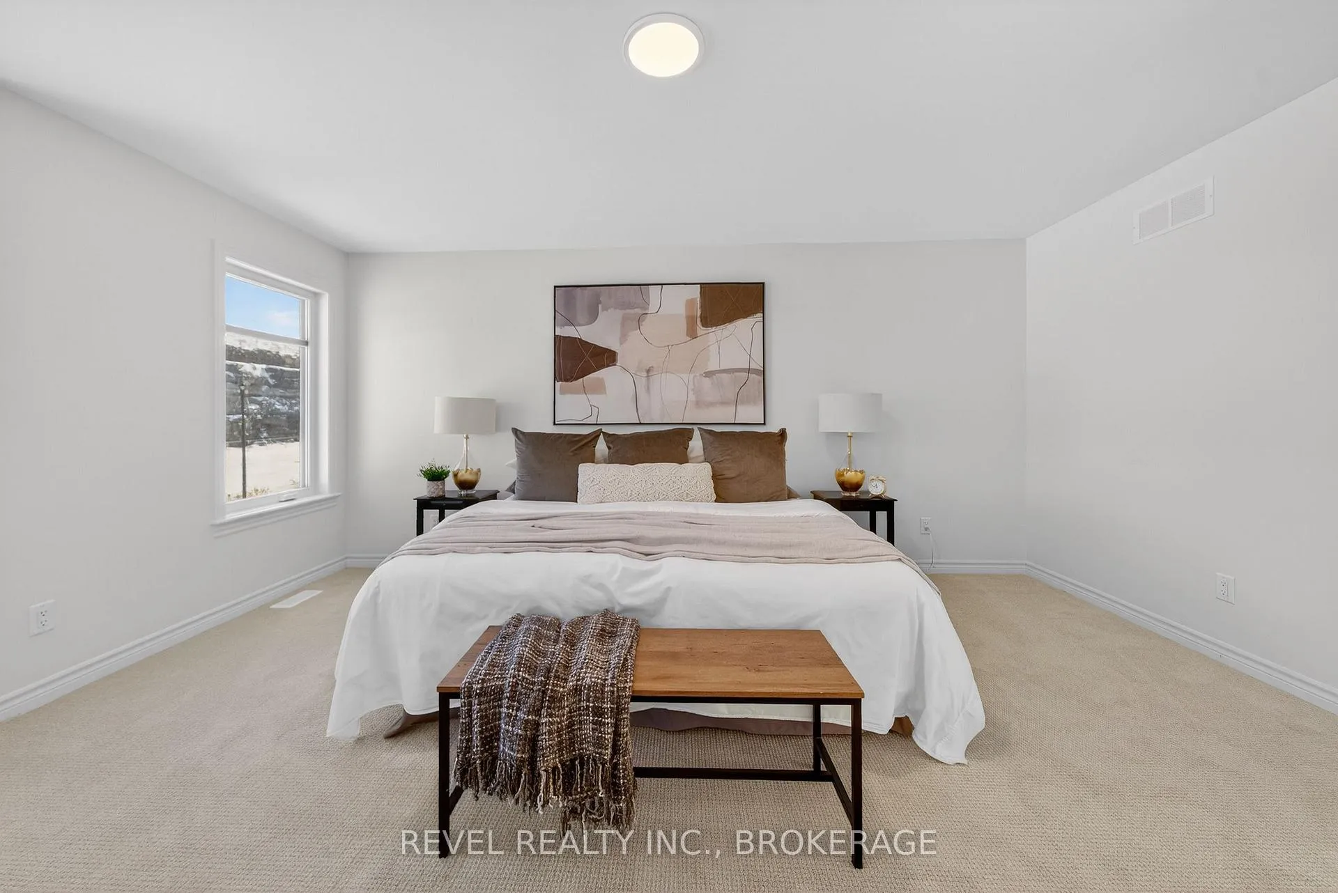 Photo 33 of 322 Dockside Drive, Kingston, Kingston East (Incl Barret Crt) — HOMEH
