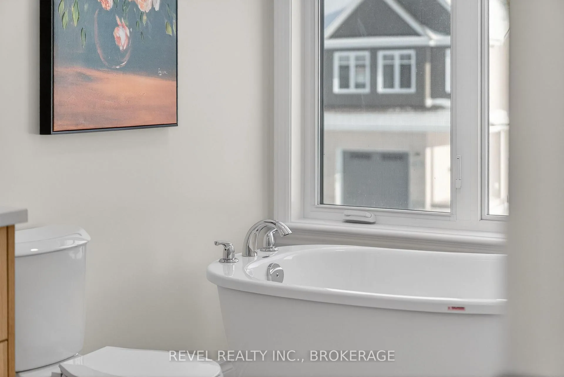 Photo 37 of 322 Dockside Drive, Kingston, Kingston East (Incl Barret Crt) — HOMEH