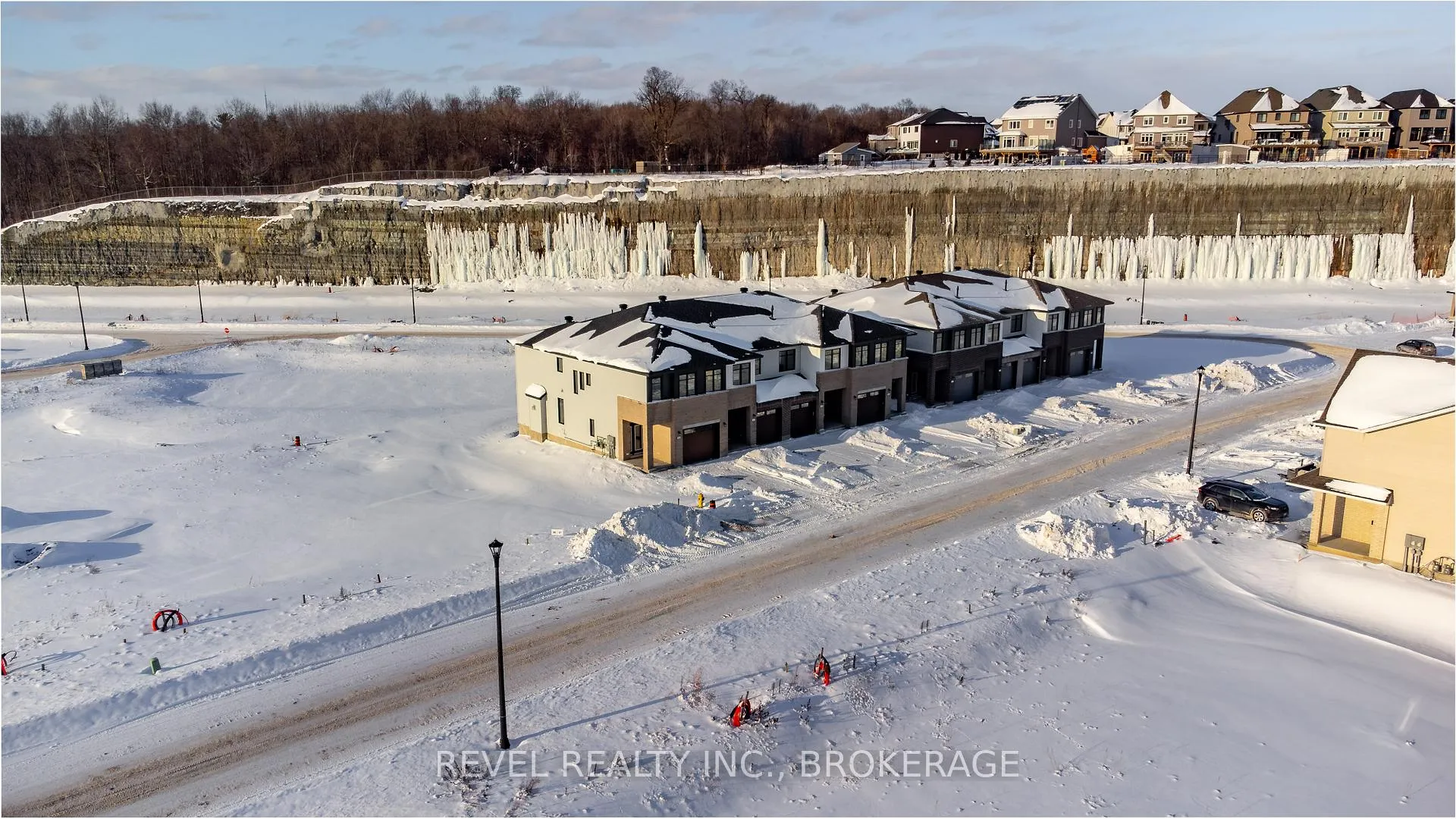 Photo 48 of 322 Dockside Drive, Kingston, Kingston East (Incl Barret Crt) — HOMEH