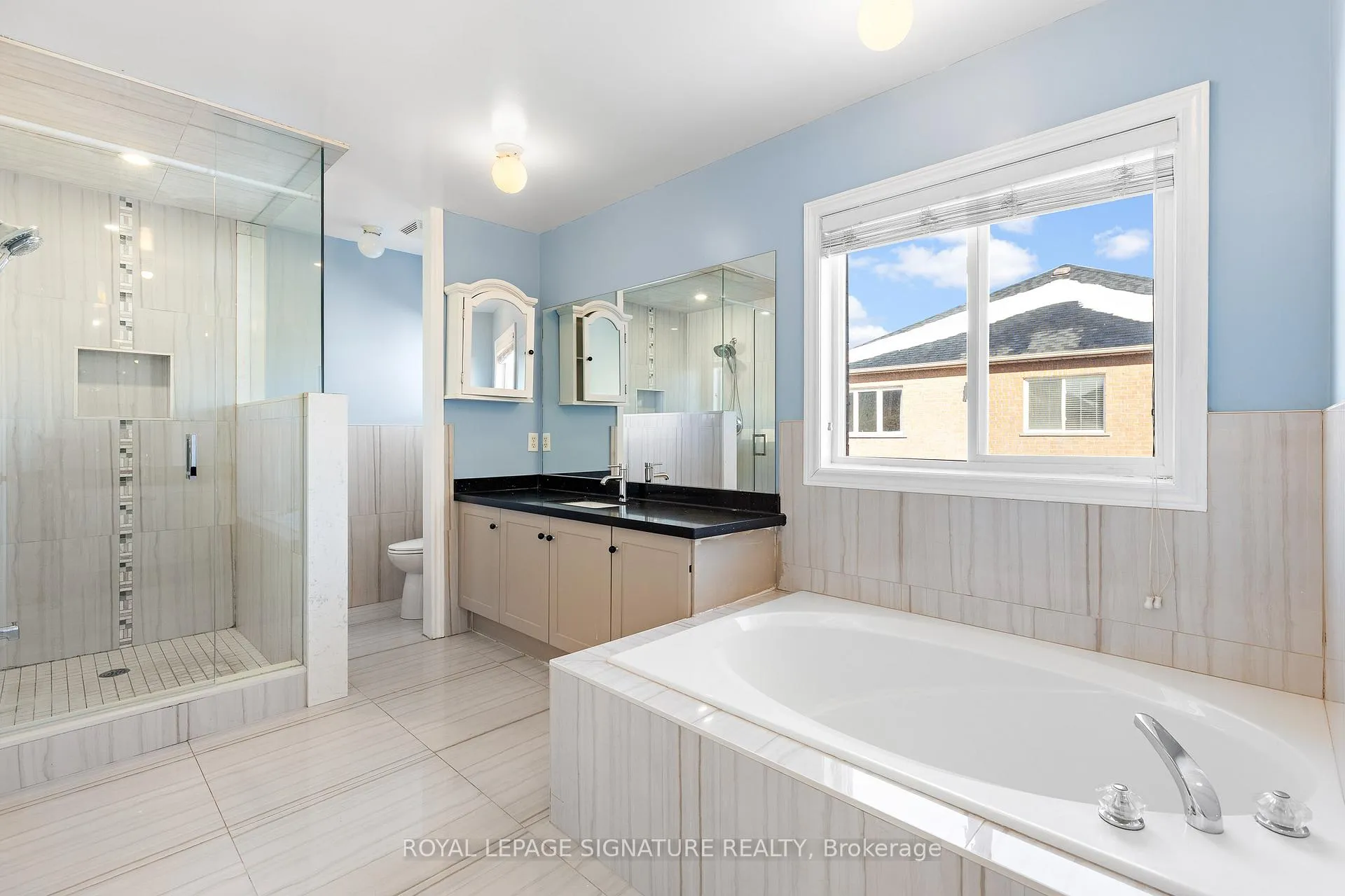 Photo 21 of 38 Scarlett Trail, Vaughan, Vellore Village — HOMEH