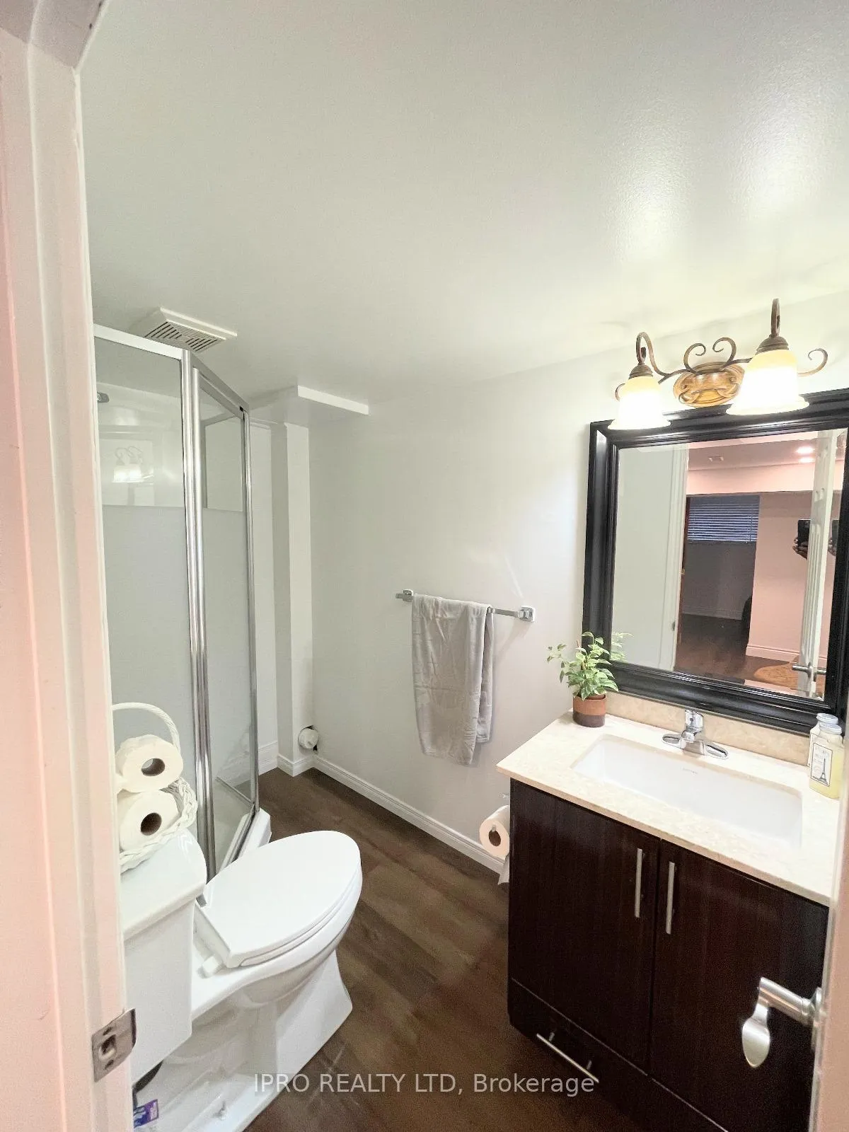 Photo 13 of 31 Carlton Road E, Barrie, Cundles East — HOMEH