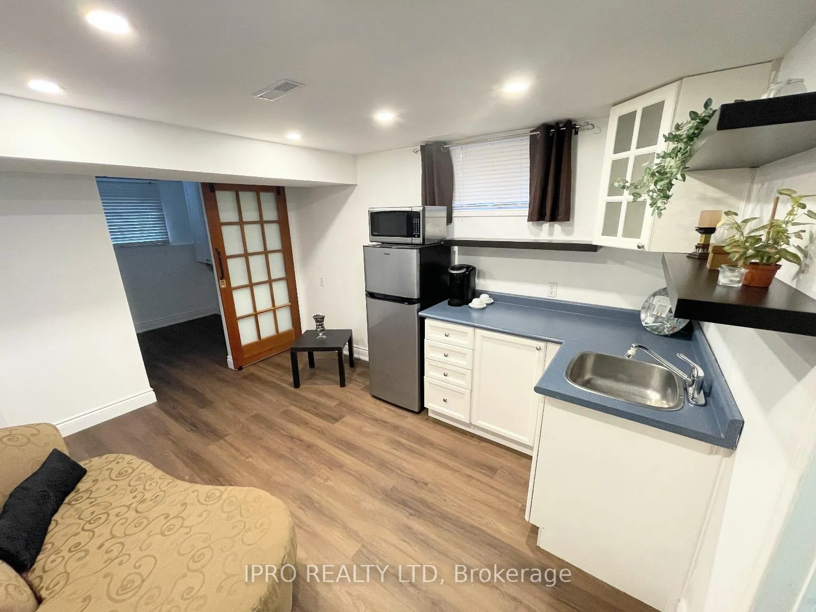 Photo 15 of 31 Carlton Road E, Barrie, Cundles East — HOMEH