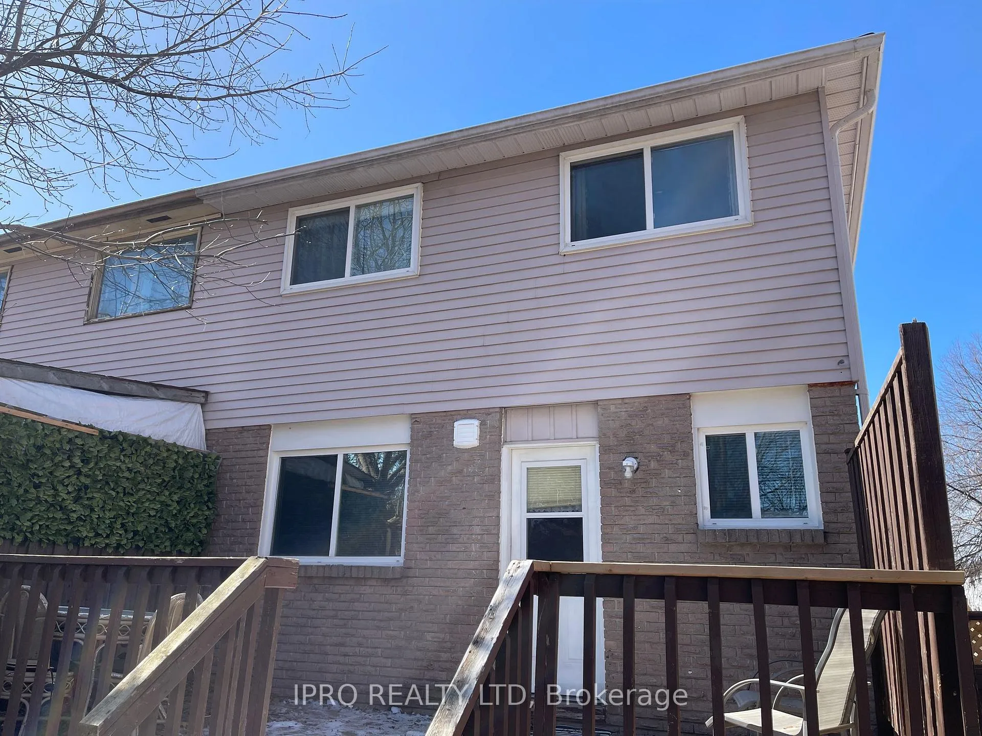 Photo 19 of 31 Carlton Road E, Barrie, Cundles East — HOMEH