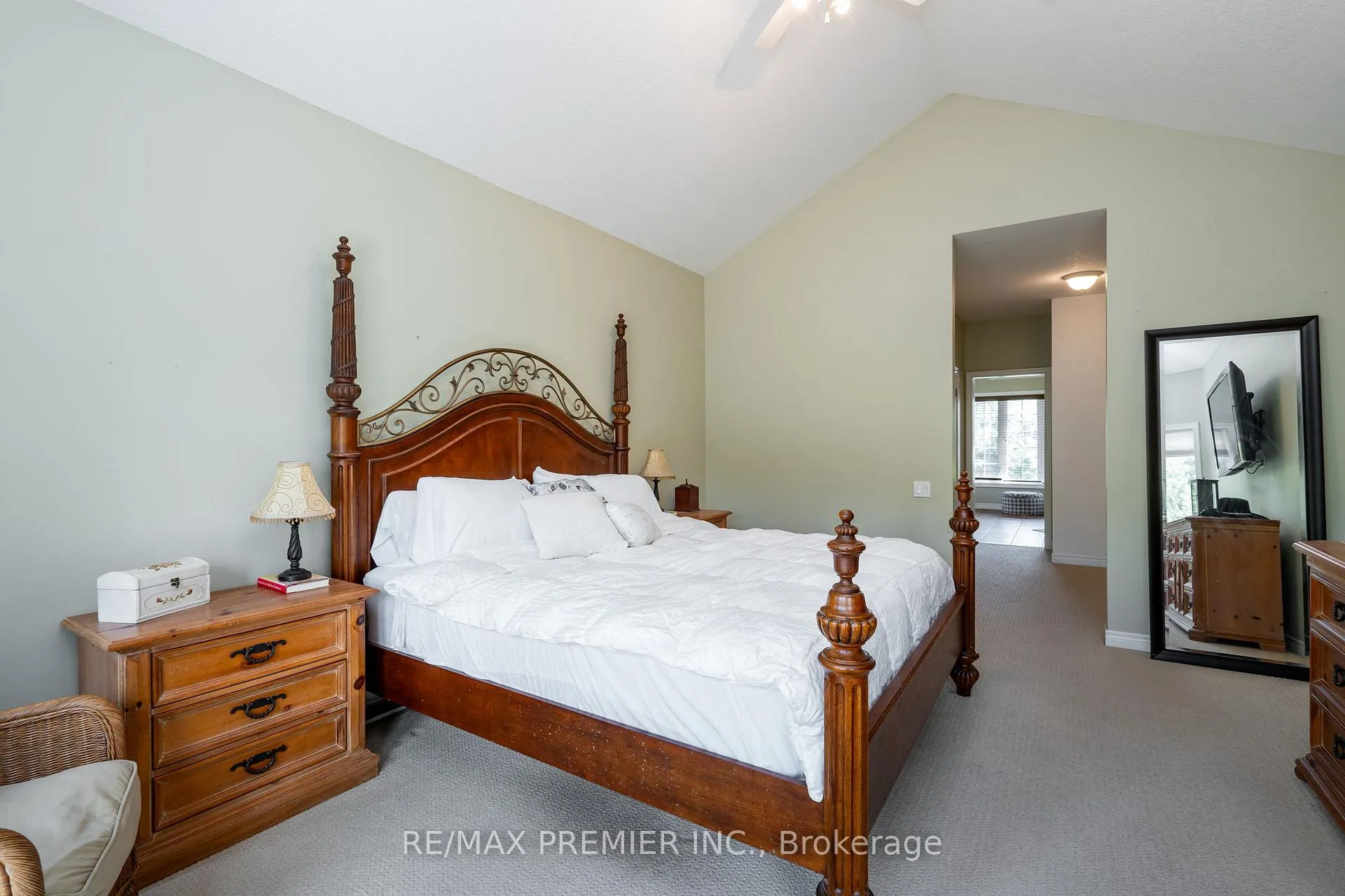 Photo 17 of 34 Headwaters Lane, Mono, Rural Mono — HOMEH