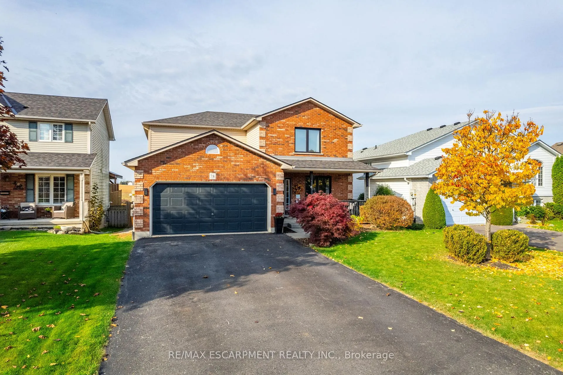 Photo 3 of 78 Celtic Drive, Haldimand — HOMEH