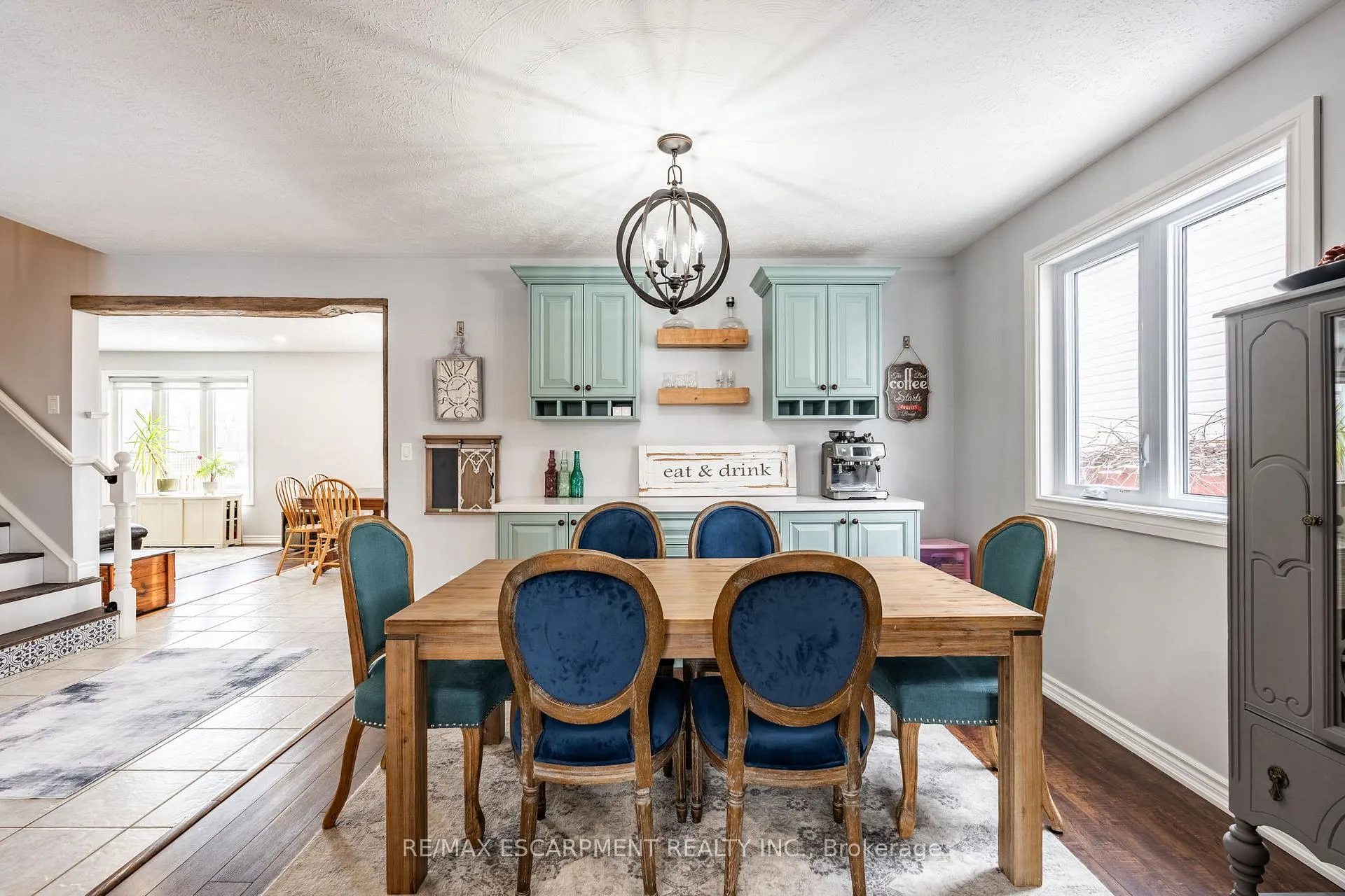 Photo 8 of 78 Celtic Drive, Haldimand — HOMEH