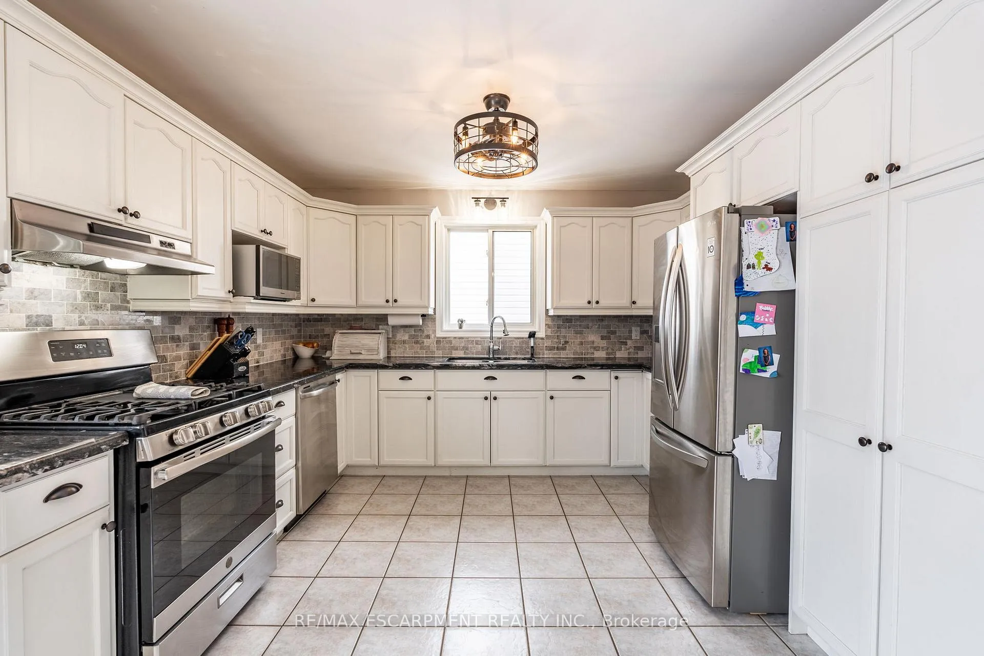 Photo 15 of 78 Celtic Drive, Haldimand — HOMEH