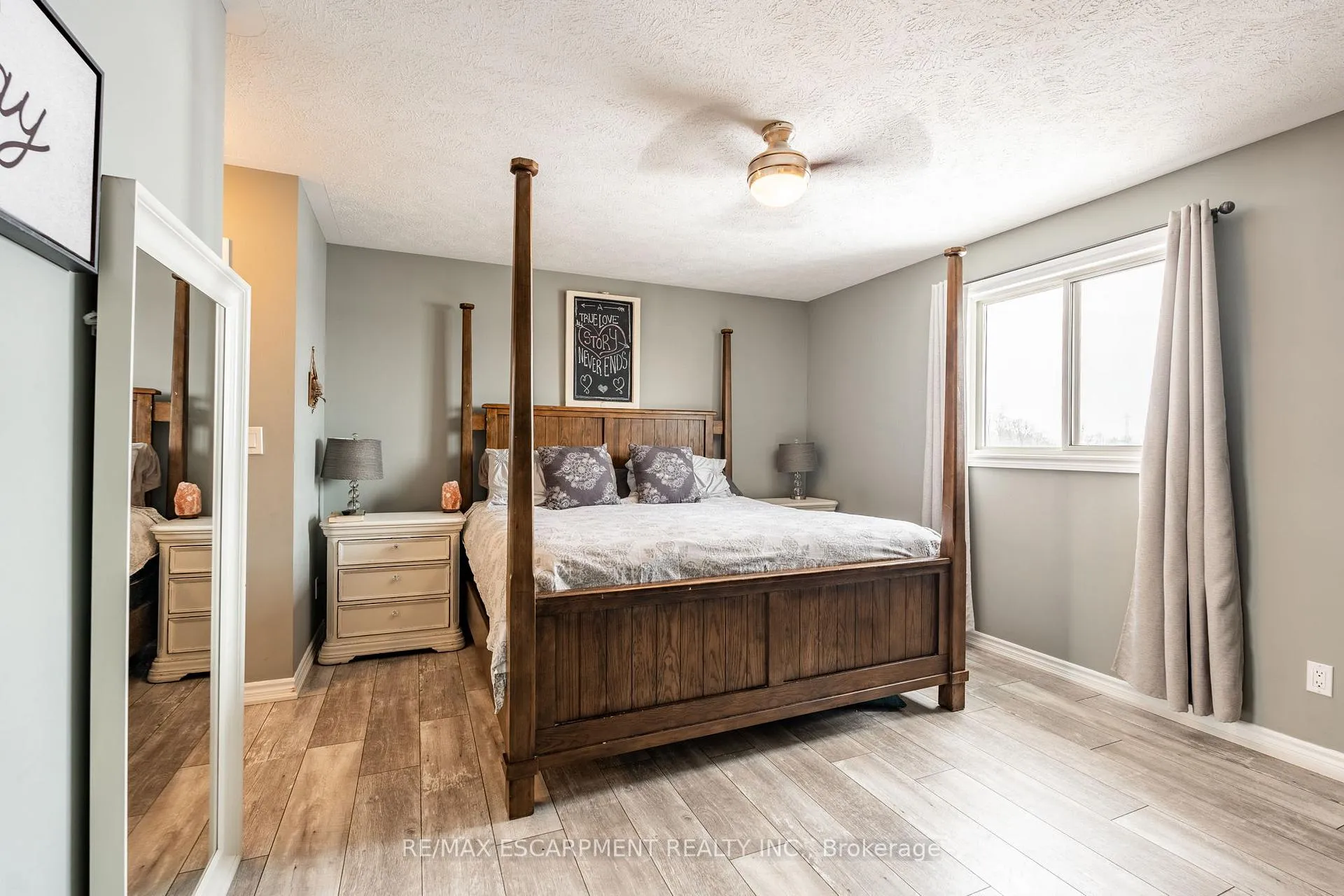 Photo 23 of 78 Celtic Drive, Haldimand — HOMEH