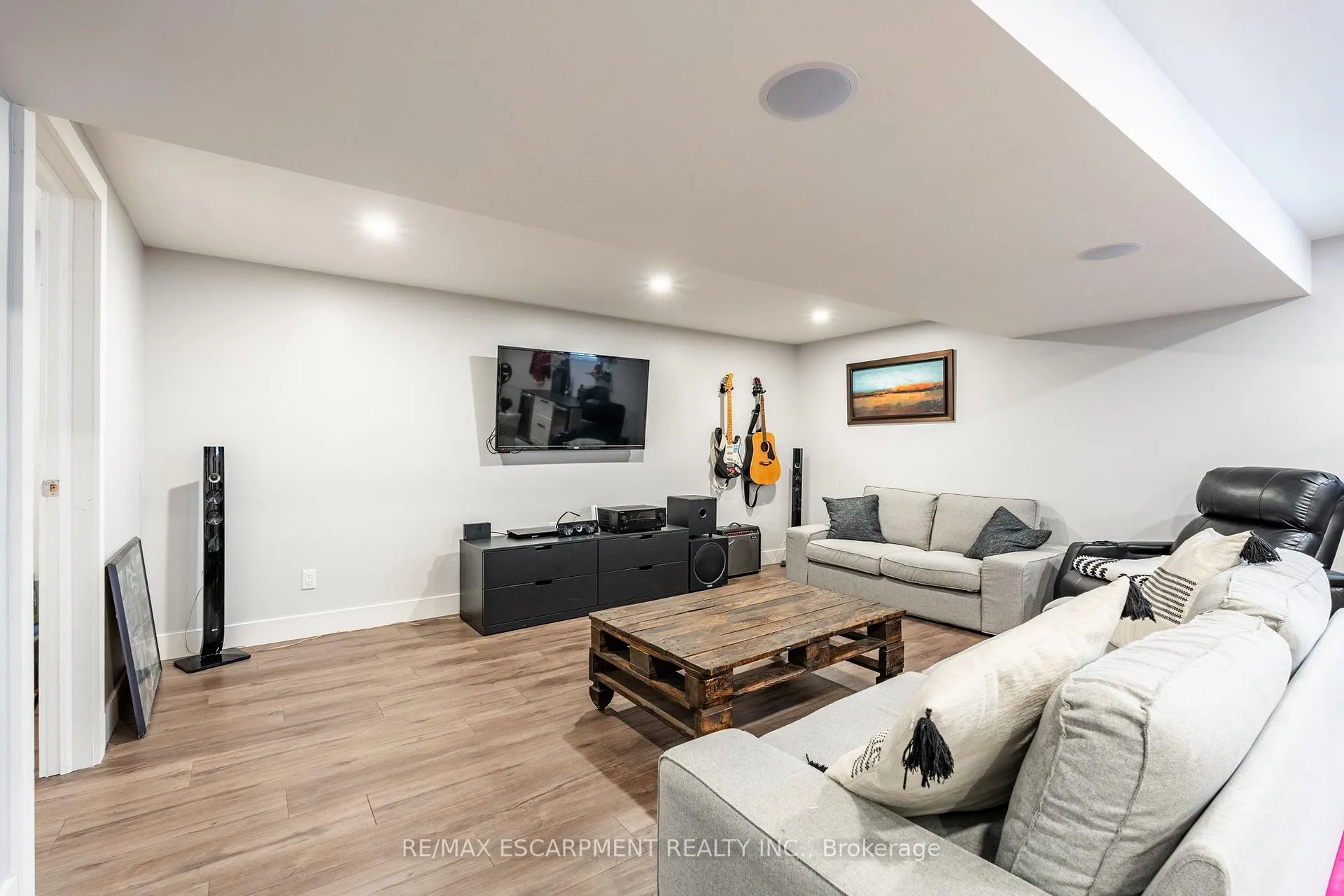 Photo 30 of 78 Celtic Drive, Haldimand — HOMEH
