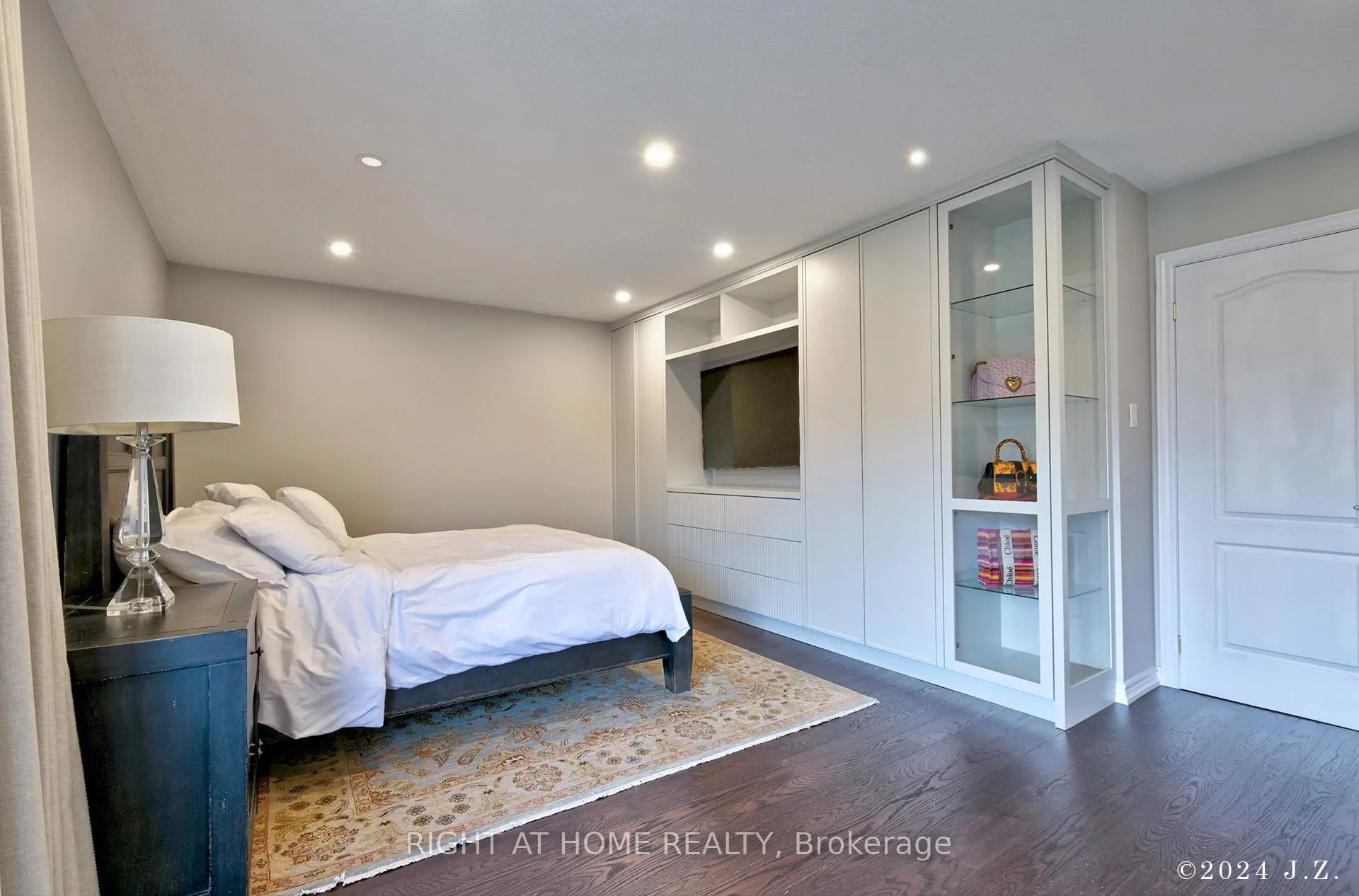 Photo 18 of 19 Cabernet Road, Vaughan, Patterson — HOMEH