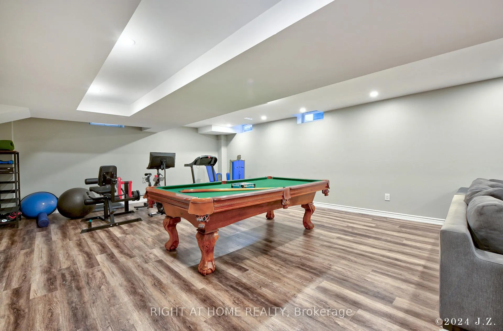 Photo 29 of 19 Cabernet Road, Vaughan, Patterson — HOMEH