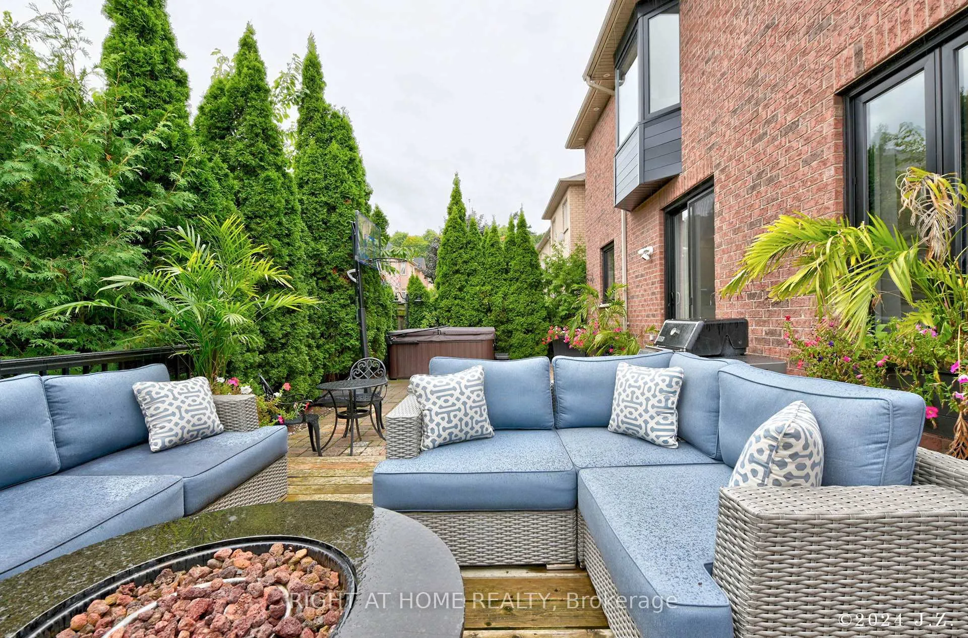 Photo 30 of 19 Cabernet Road, Vaughan, Patterson — HOMEH