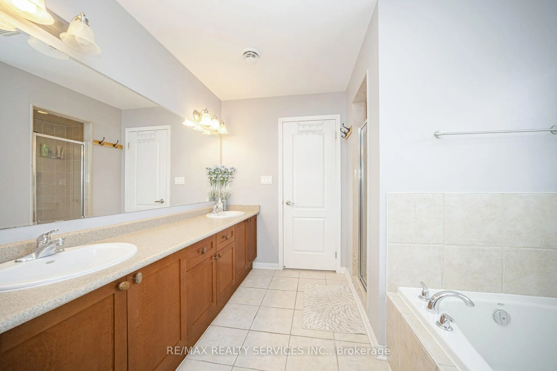 Photo 23 of 472 Tonelli Lane, Milton, Harrison — HOMEH