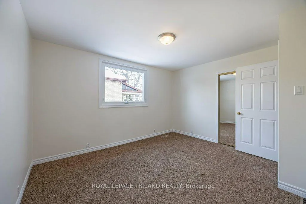 Photo 13 of 102 Alma Street, St. Thomas — HOMEH