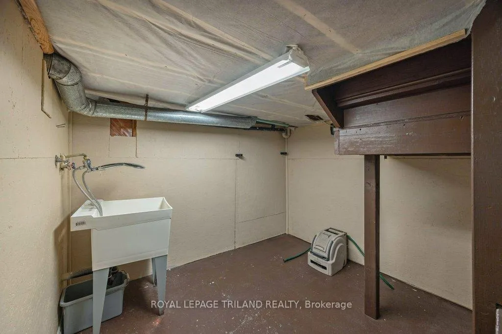 Photo 20 of 102 Alma Street, St. Thomas — HOMEH