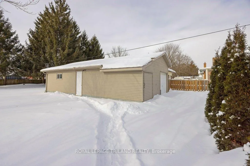 Photo 31 of 102 Alma Street, St. Thomas — HOMEH