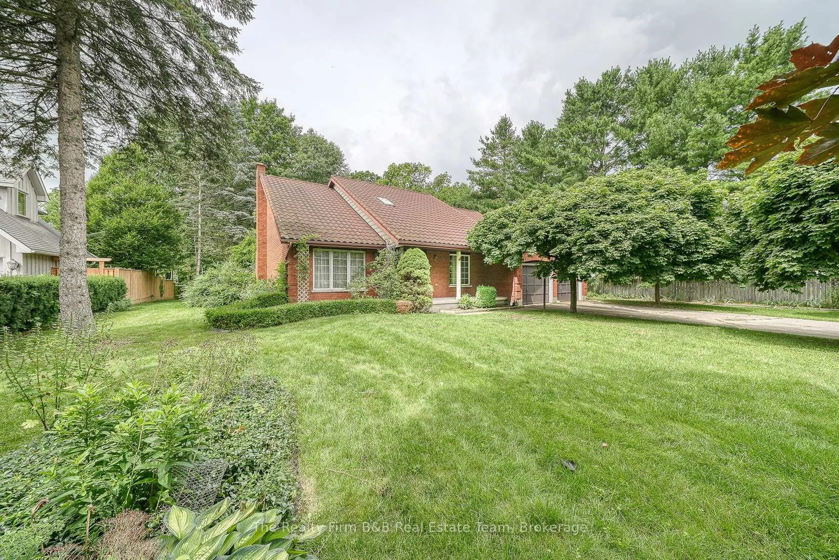Photo 1 of 45 Pondview Court, Thames Centre, Dorchester — HOMEH