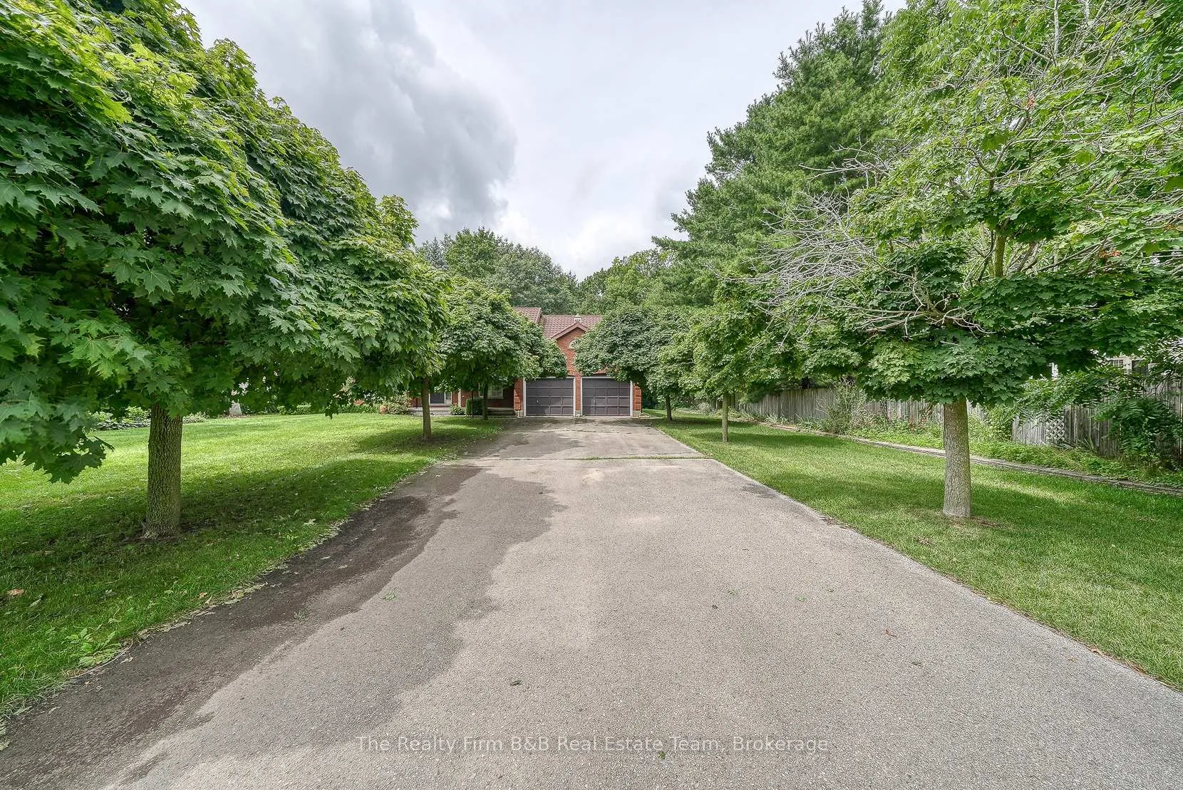 Photo 5 of 45 Pondview Court, Thames Centre, Dorchester — HOMEH