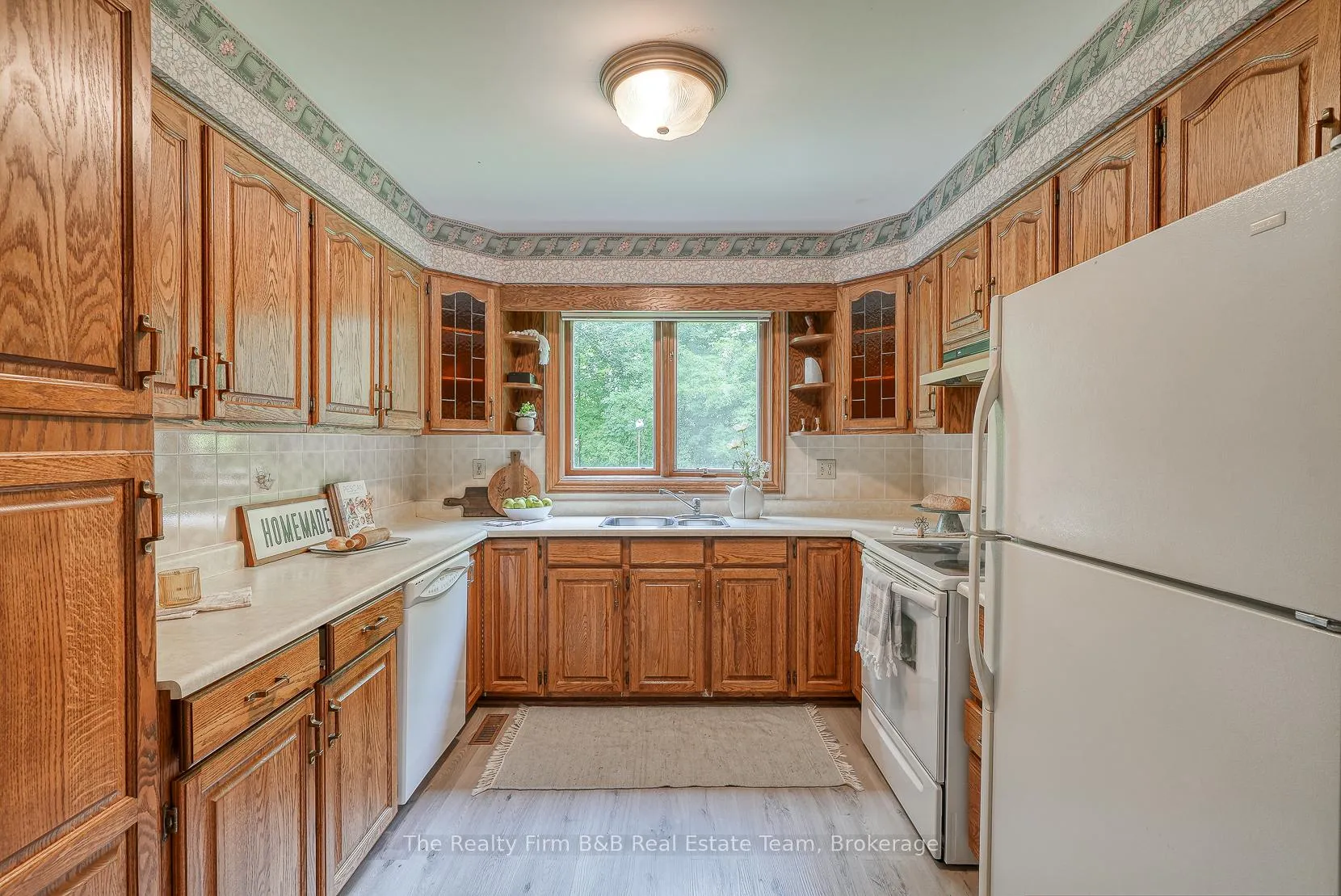 Photo 18 of 45 Pondview Court, Thames Centre, Dorchester — HOMEH