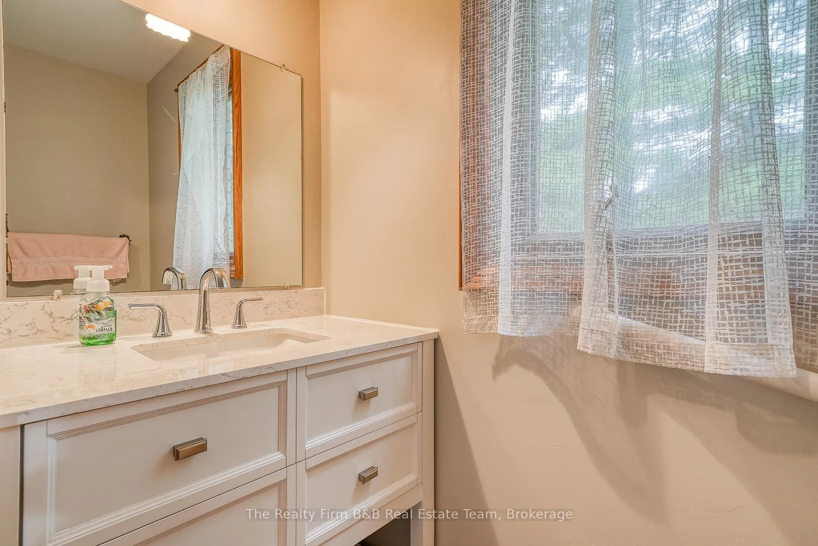 Photo 22 of 45 Pondview Court, Thames Centre, Dorchester — HOMEH