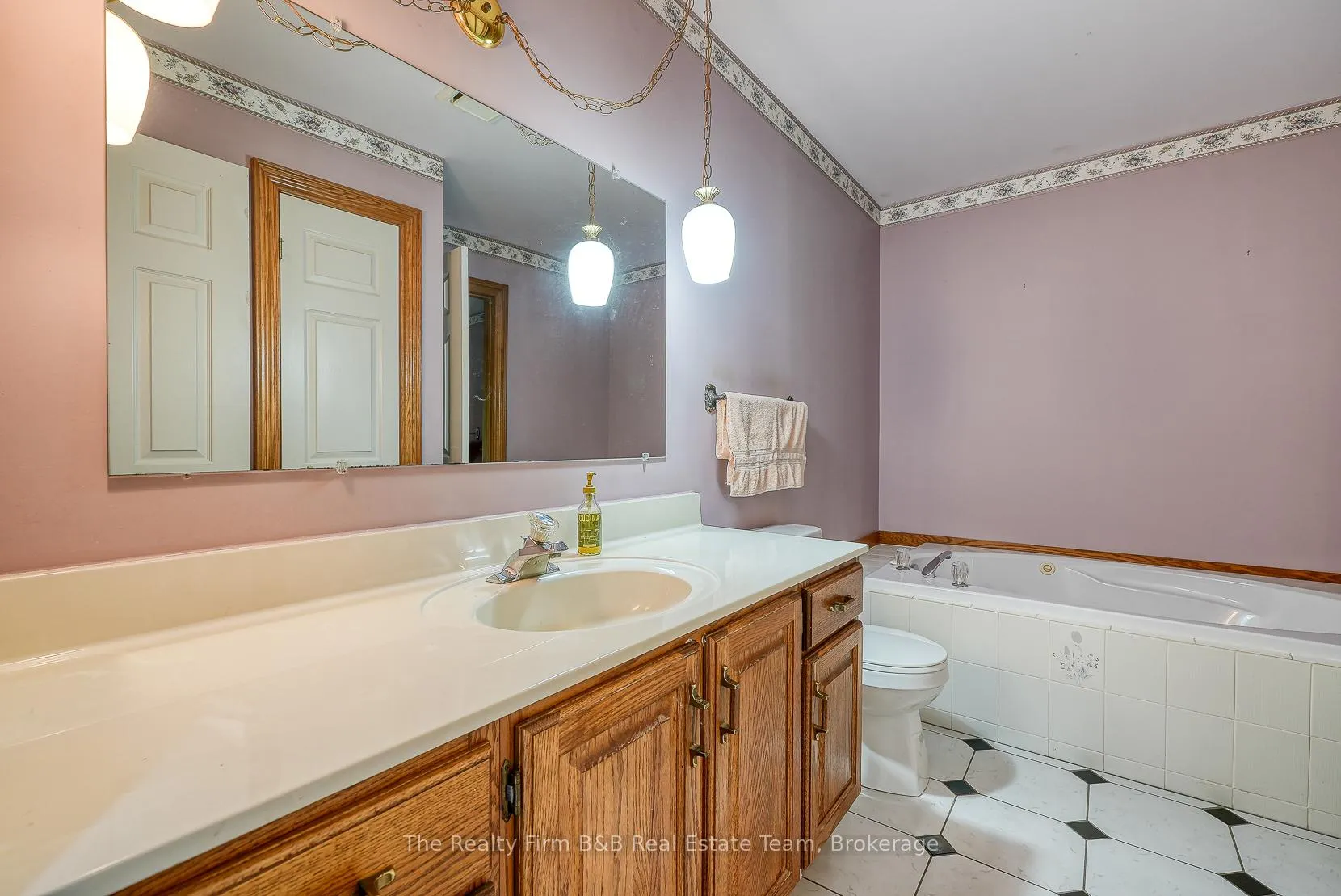 Photo 23 of 45 Pondview Court, Thames Centre, Dorchester — HOMEH