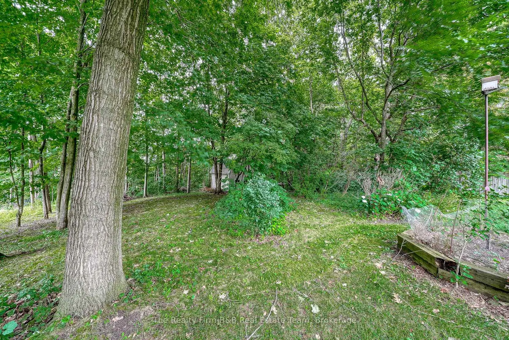 Photo 43 of 45 Pondview Court, Thames Centre, Dorchester — HOMEH