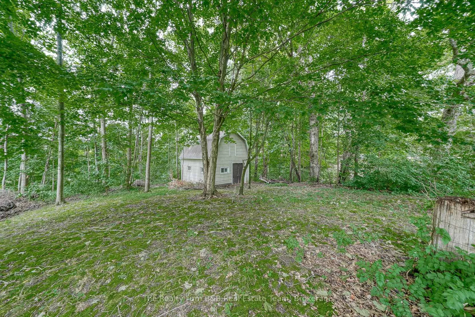 Photo 44 of 45 Pondview Court, Thames Centre, Dorchester — HOMEH