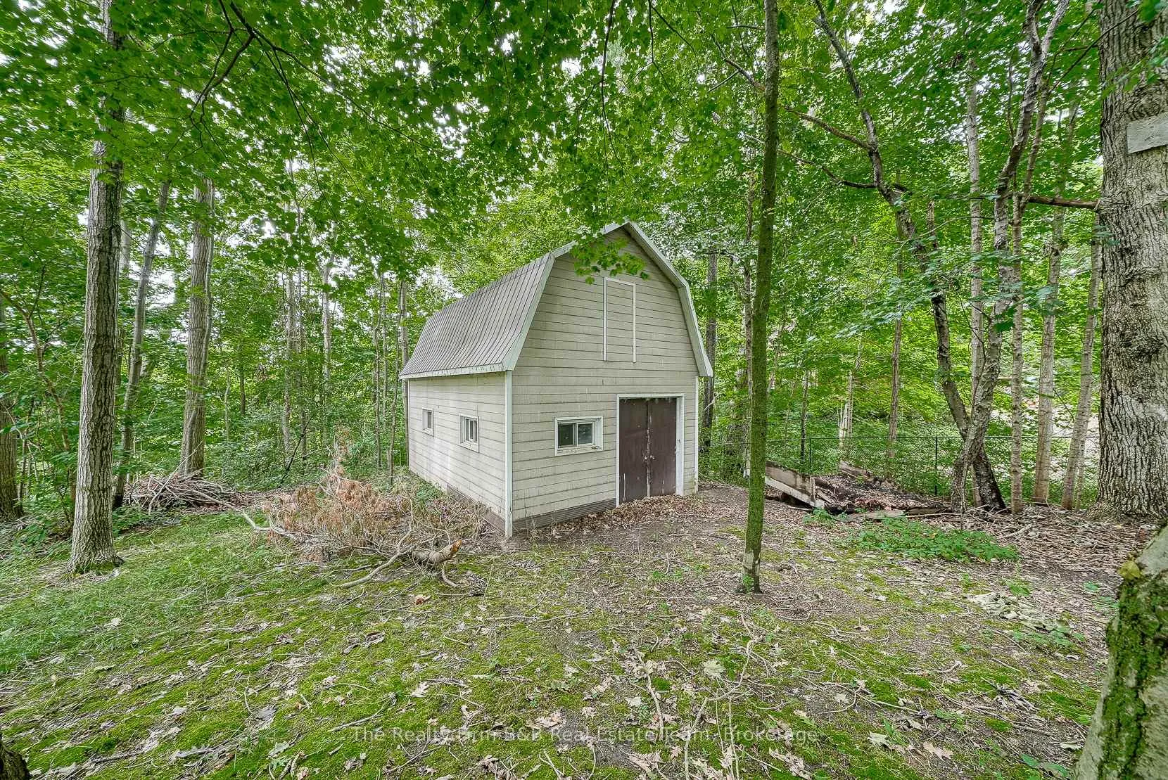 Photo 45 of 45 Pondview Court, Thames Centre, Dorchester — HOMEH