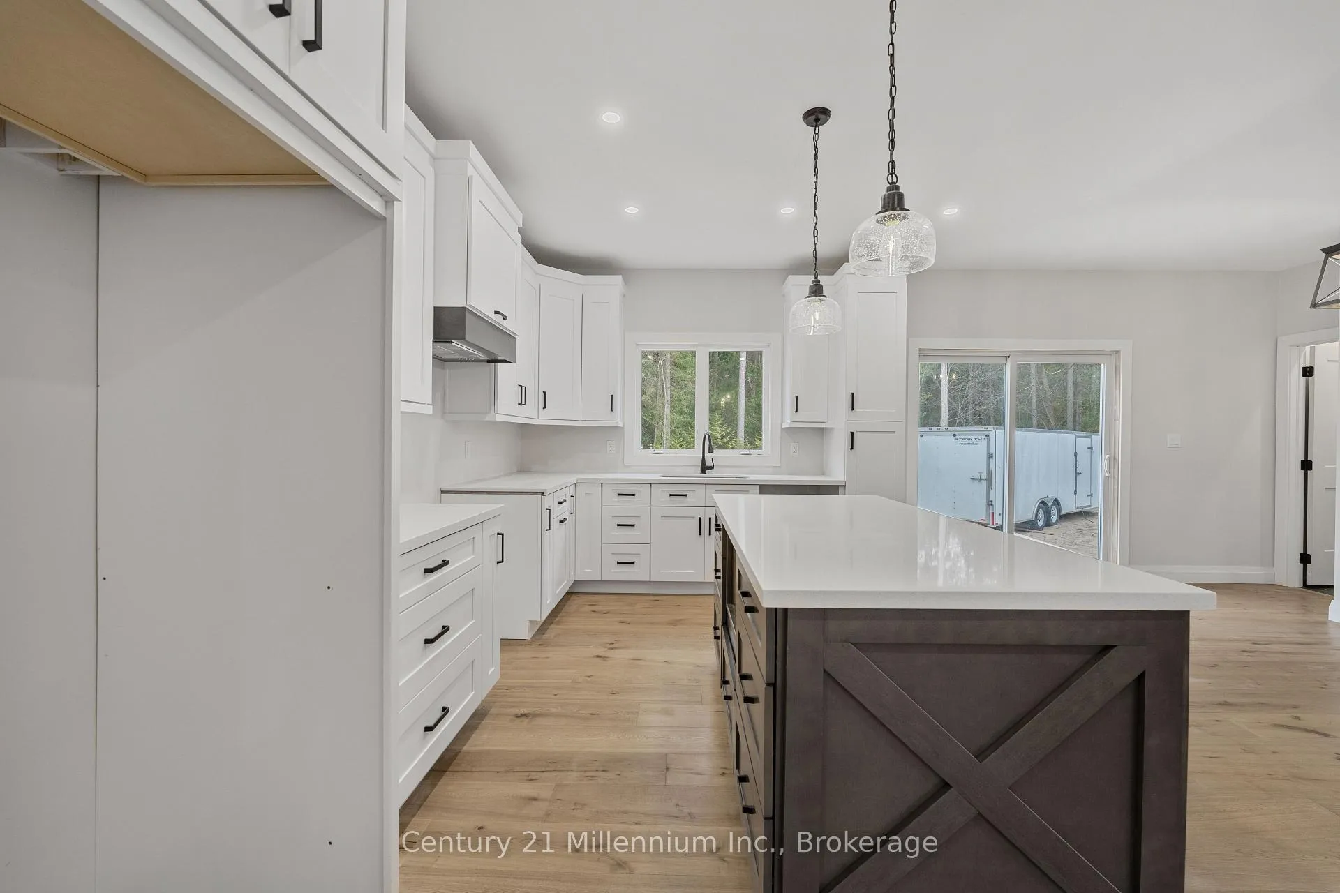 Photo 7 of 41 Fernanne Drive, Tiny, Rural Tiny — HOMEH