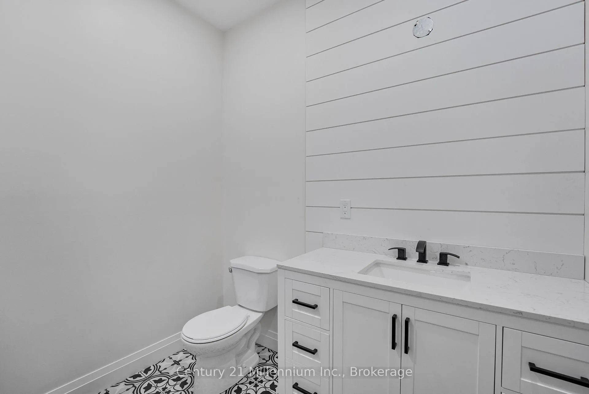 Photo 11 of 41 Fernanne Drive, Tiny, Rural Tiny — HOMEH
