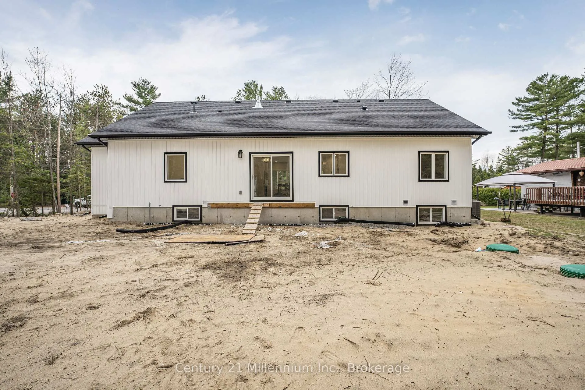 Photo 27 of 41 Fernanne Drive, Tiny, Rural Tiny — HOMEH