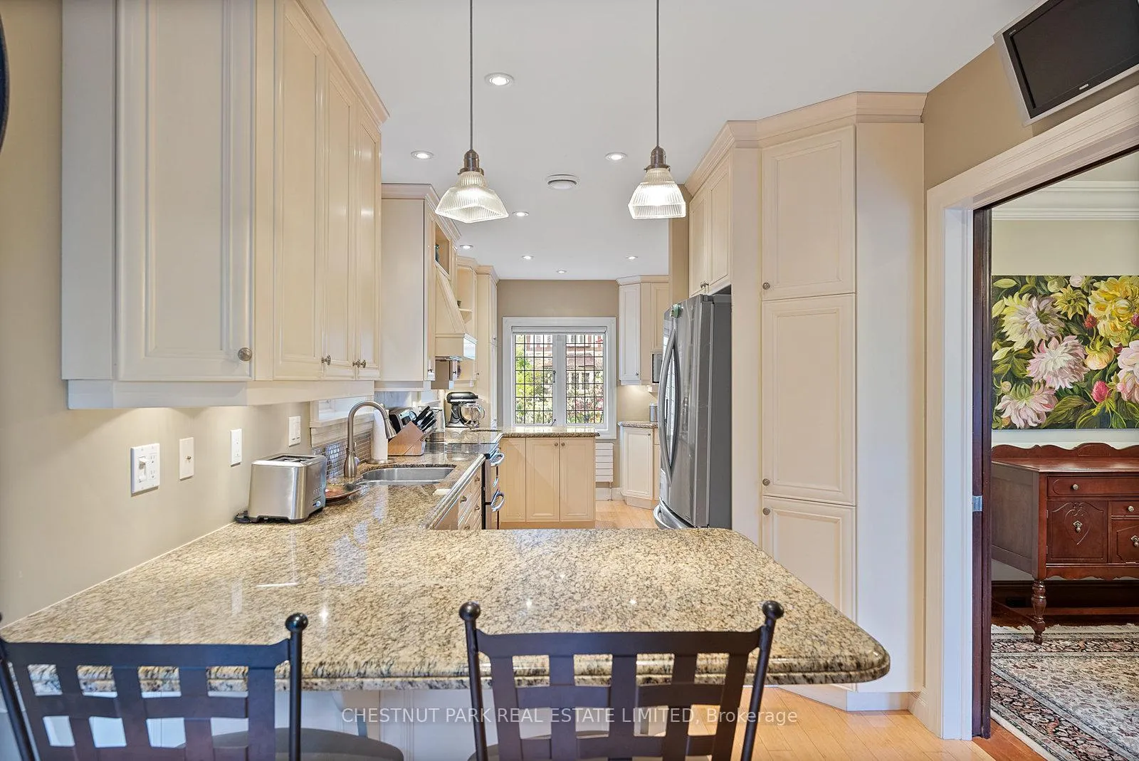 Photo 13 of 19 Hillhurst Boulevard, Toronto, Lawrence Park South — HOMEH