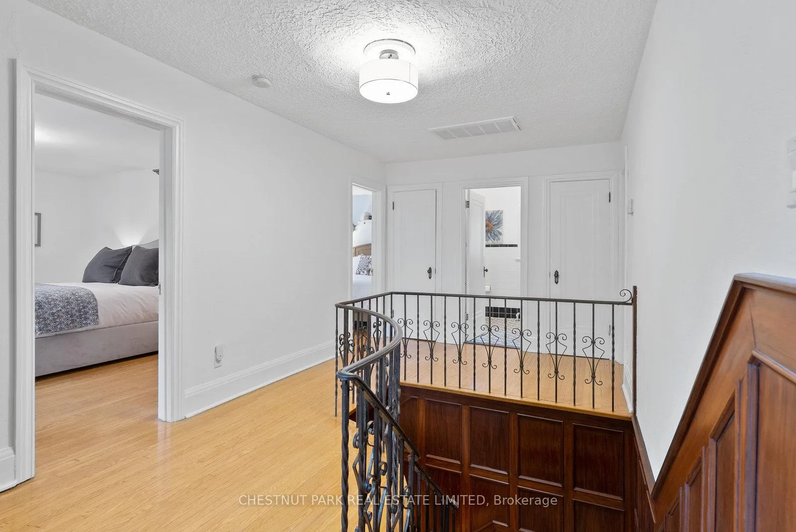 Photo 14 of 19 Hillhurst Boulevard, Toronto, Lawrence Park South — HOMEH