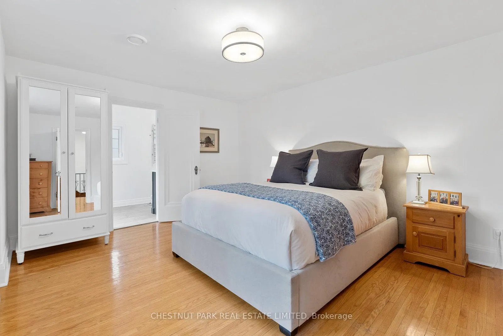 Photo 16 of 19 Hillhurst Boulevard, Toronto, Lawrence Park South — HOMEH