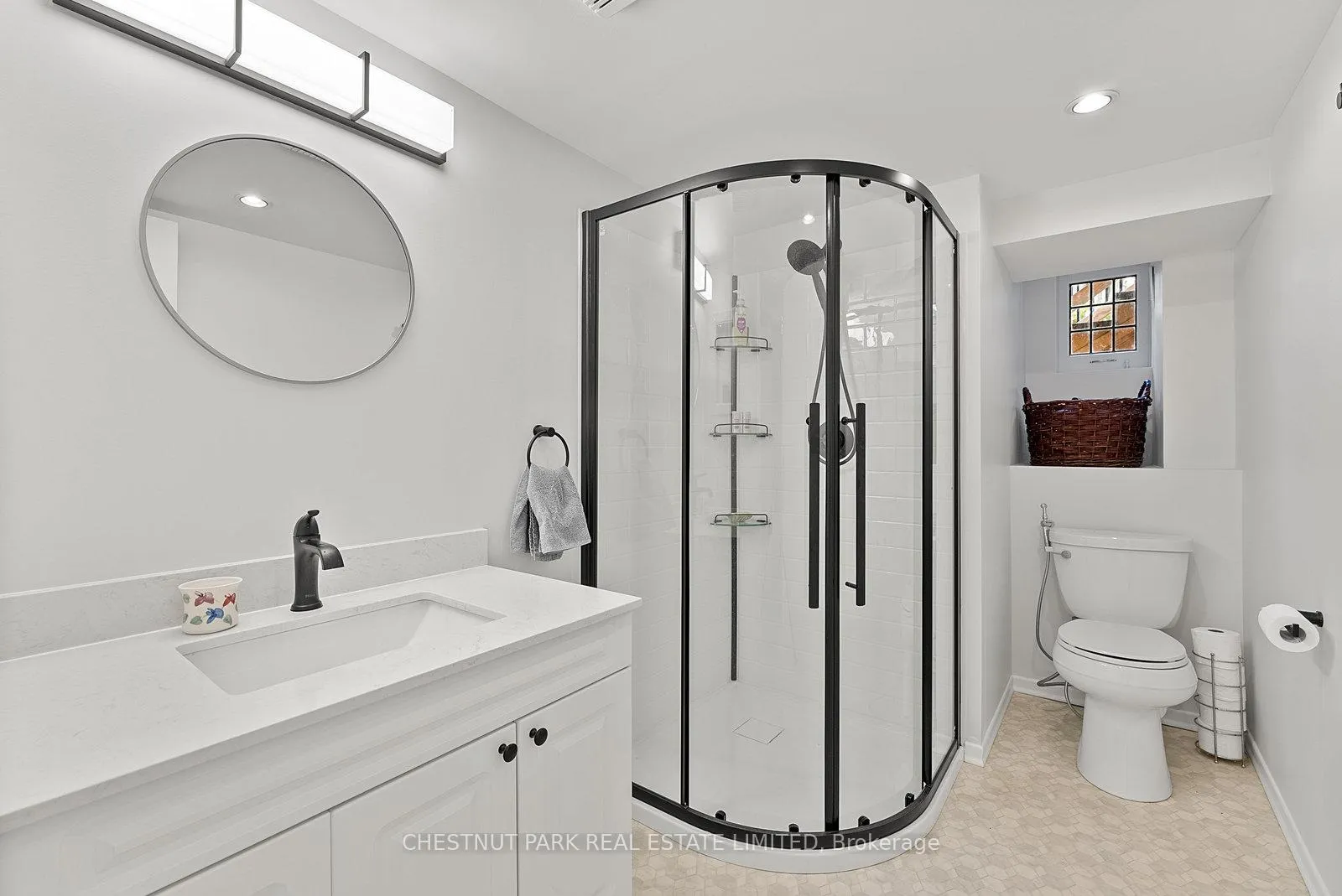 Photo 22 of 19 Hillhurst Boulevard, Toronto, Lawrence Park South — HOMEH
