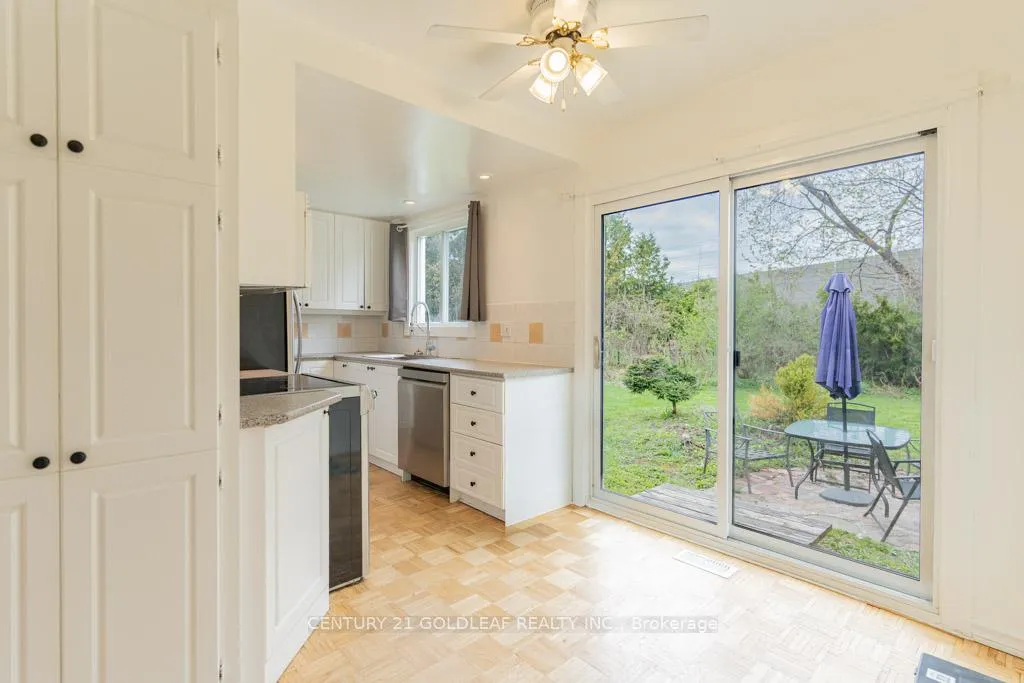 Photo 6 of 1745 Bonaventure Terrace, Ottawa, Convent Glen South — HOMEH