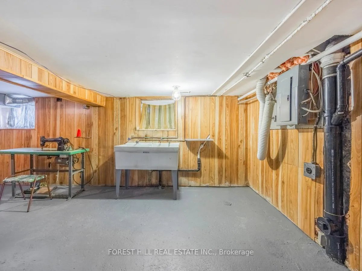 Photo 35 of 355 Belsize Drive, Toronto, Mount Pleasant East — HOMEH