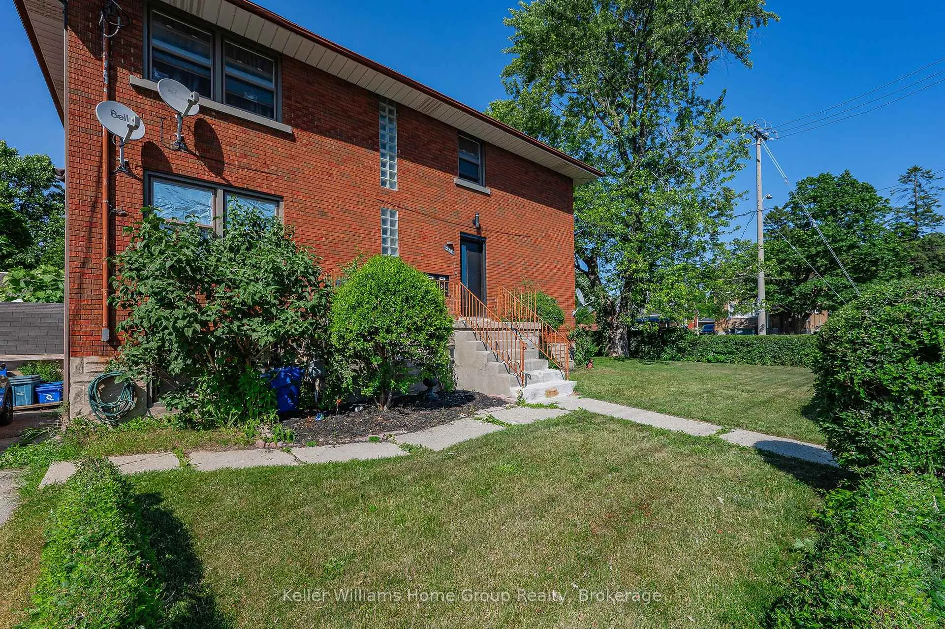 Photo 2 of 228 Connaught Street, Kitchener — HOMEH