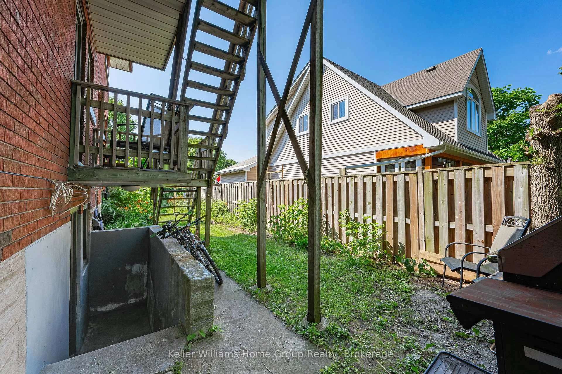 Photo 8 of 228 Connaught Street, Kitchener — HOMEH