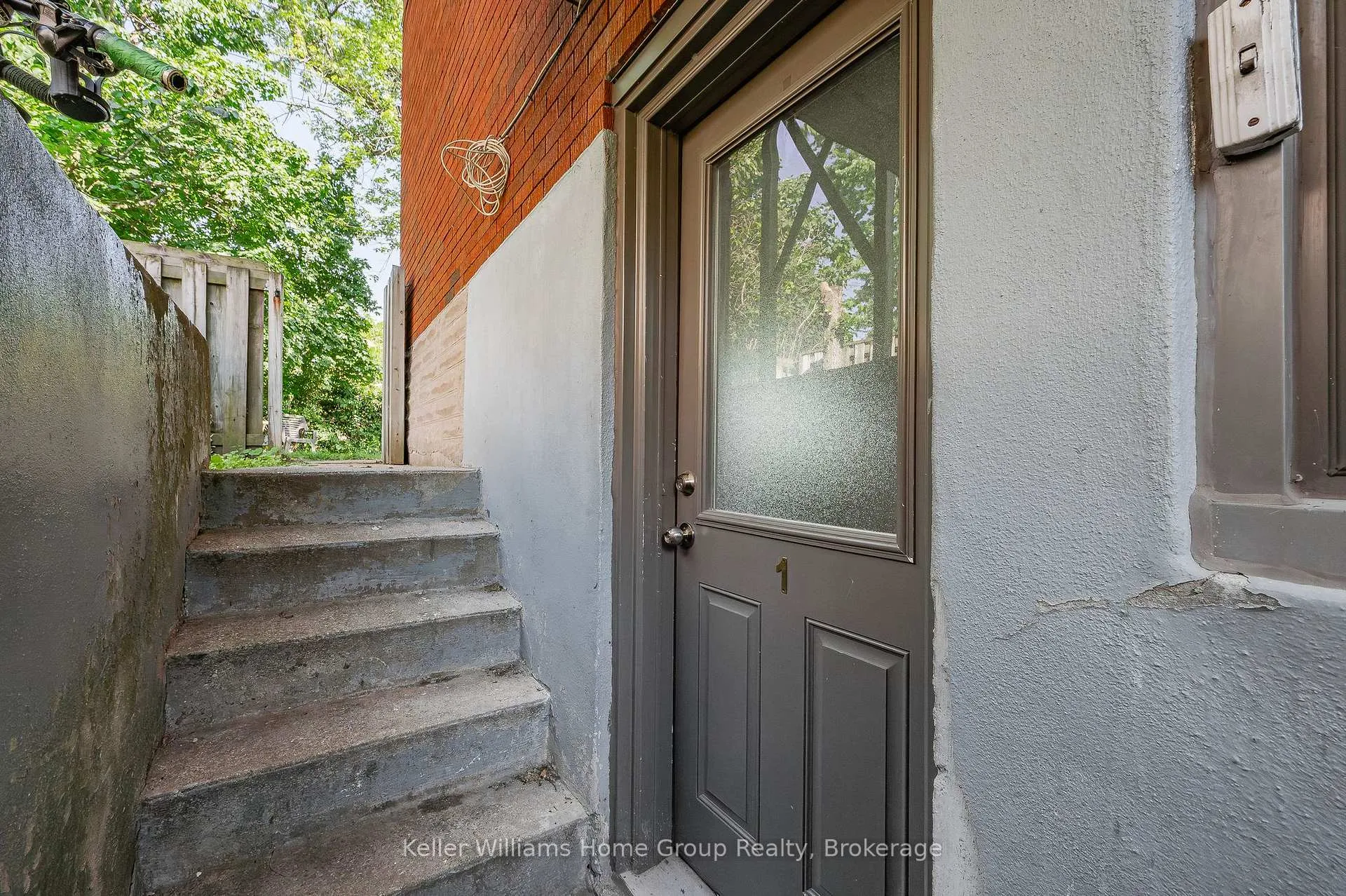 Photo 10 of 228 Connaught Street, Kitchener — HOMEH