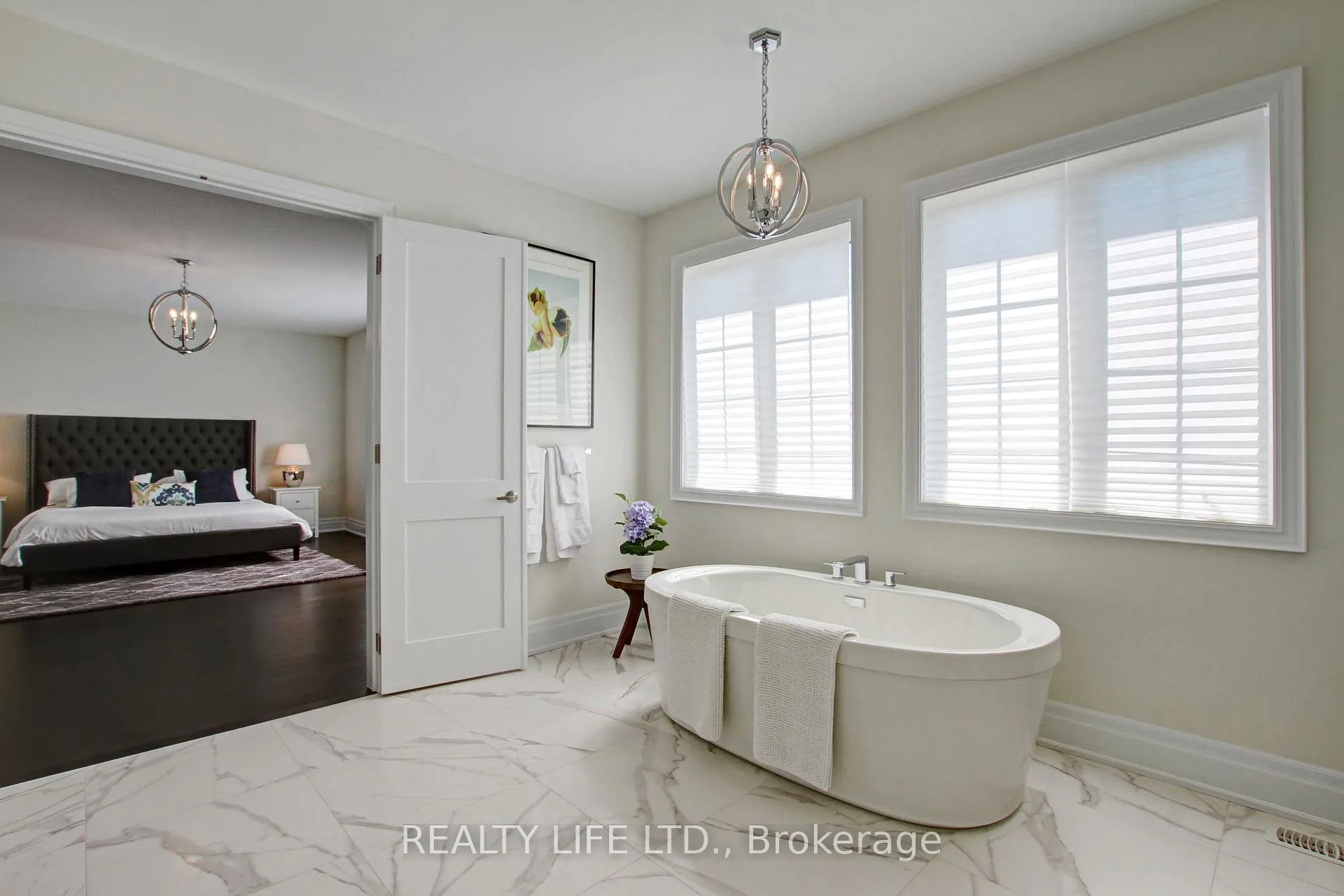 Photo 23 of 3140 Daniel Way, Oakville, Glenorchy — HOMEH