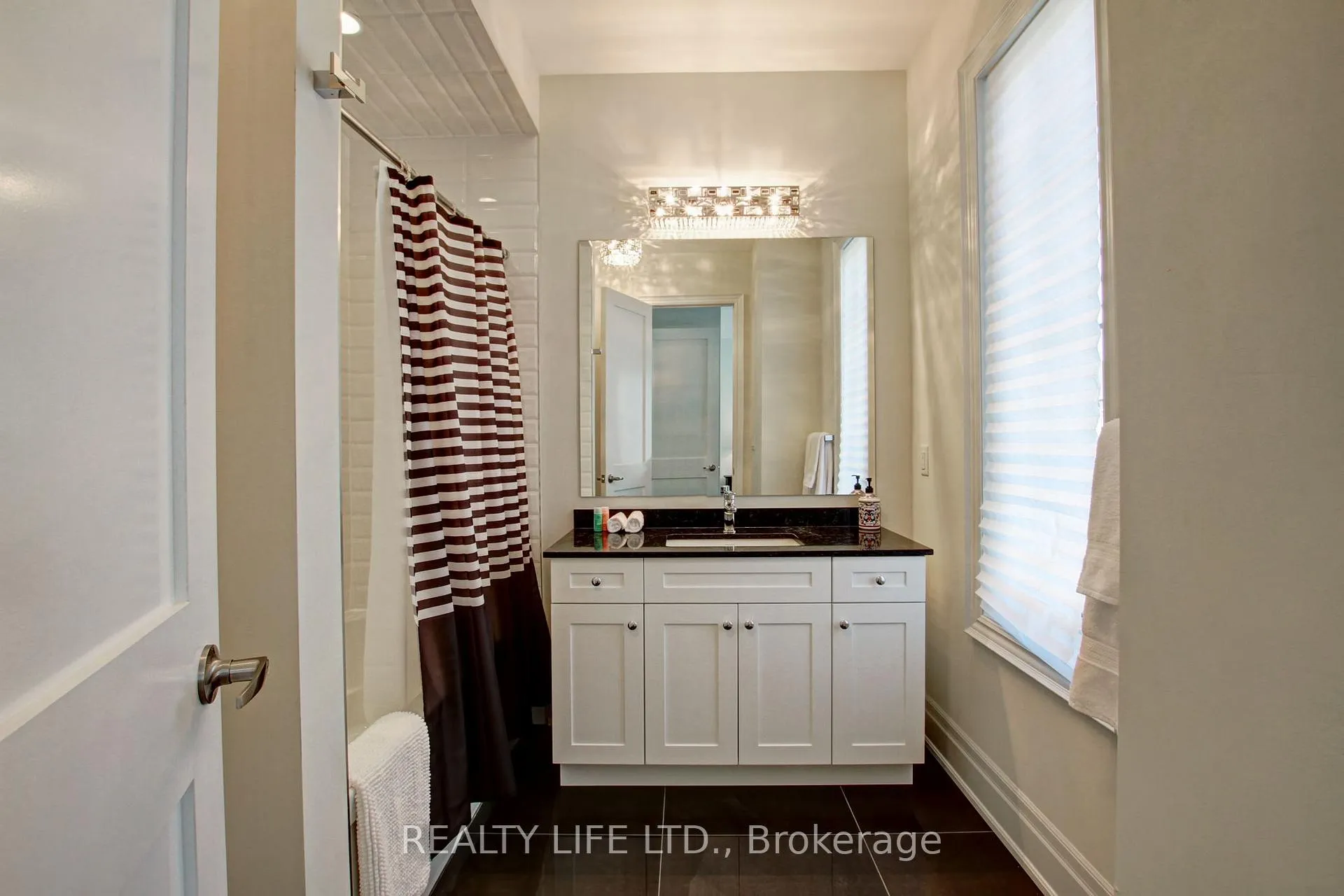 Photo 27 of 3140 Daniel Way, Oakville, Glenorchy — HOMEH