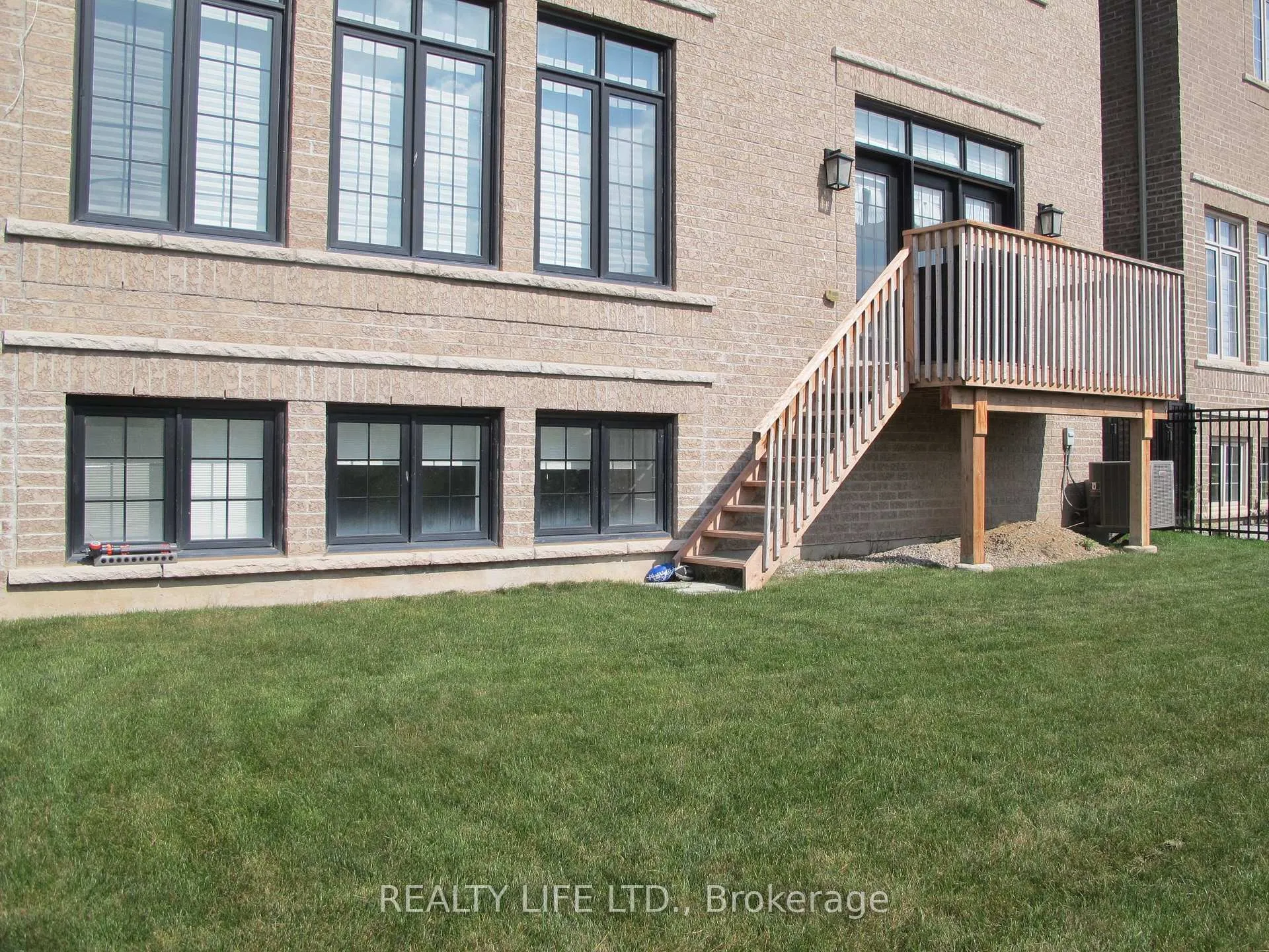 Photo 37 of 3140 Daniel Way, Oakville, Glenorchy — HOMEH