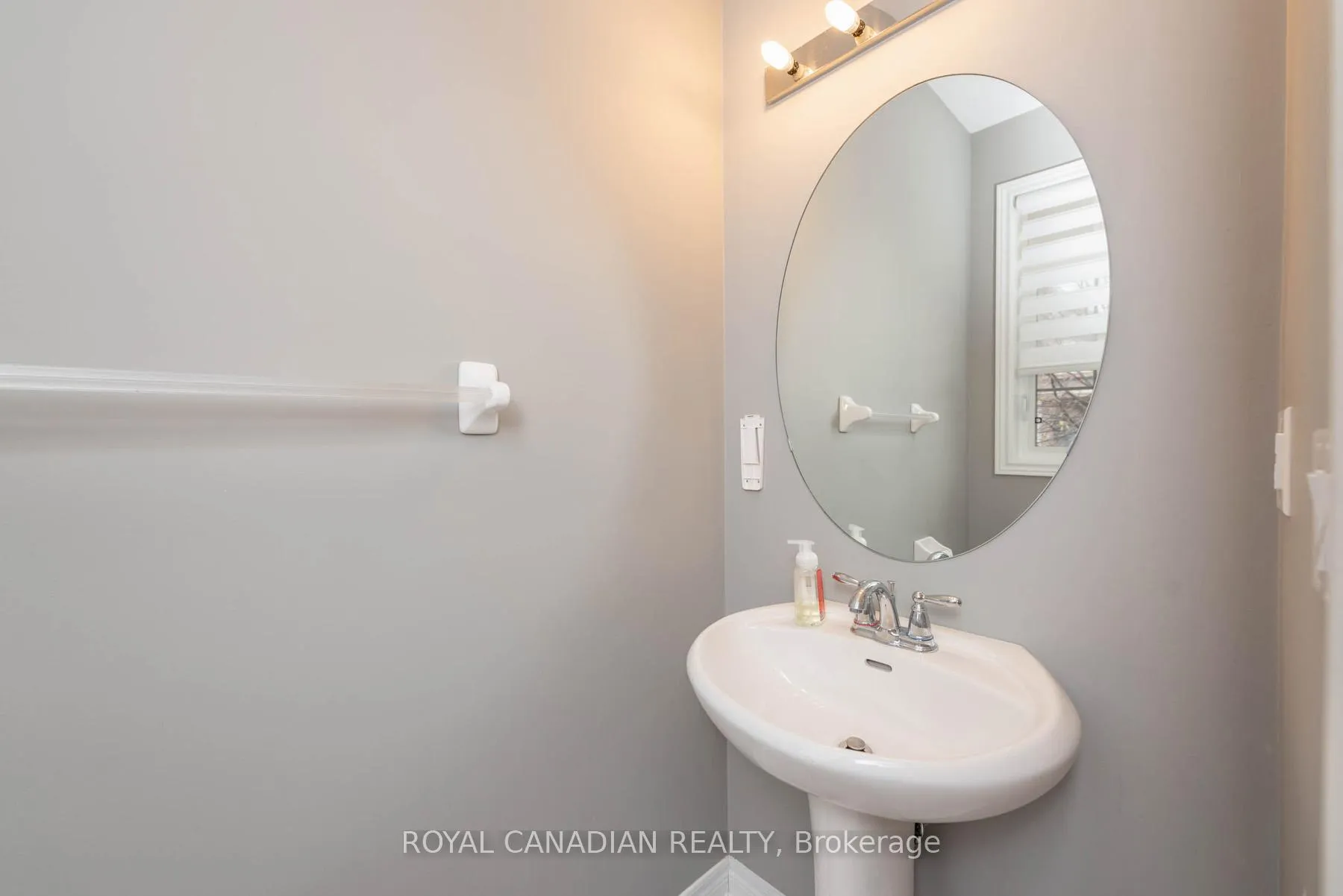 Photo 11 of 96 Clearfield Drive, Brampton, Bram East — HOMEH