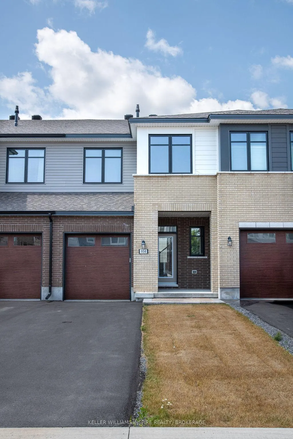 Photo 2 of 954 Stonewalk Drive, Kingston, Kingston East (Incl Barret Crt) — HOMEH